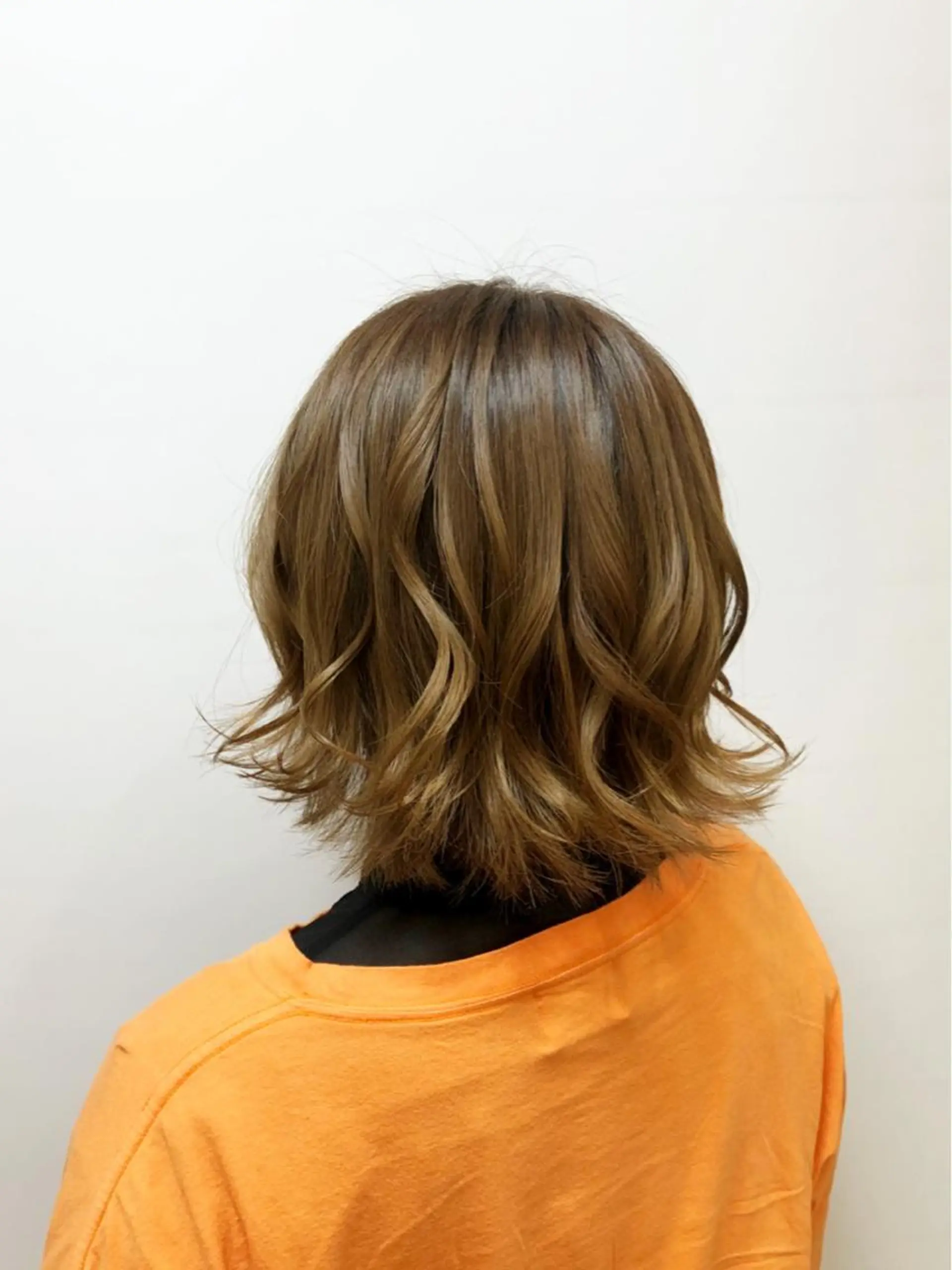 ミディアム カラー ブリーチ グラデーションカラー ブリーチなしカラー 【brace小阪店】 店長   村上直也のヘアスタイル