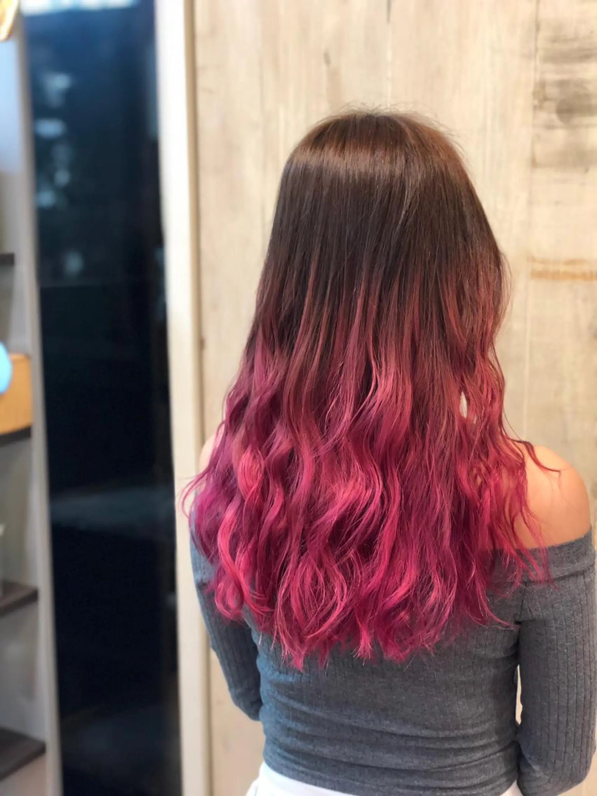 ロング ヘアカラー トリートメント LOCO Ko-kiのヘアスタイル