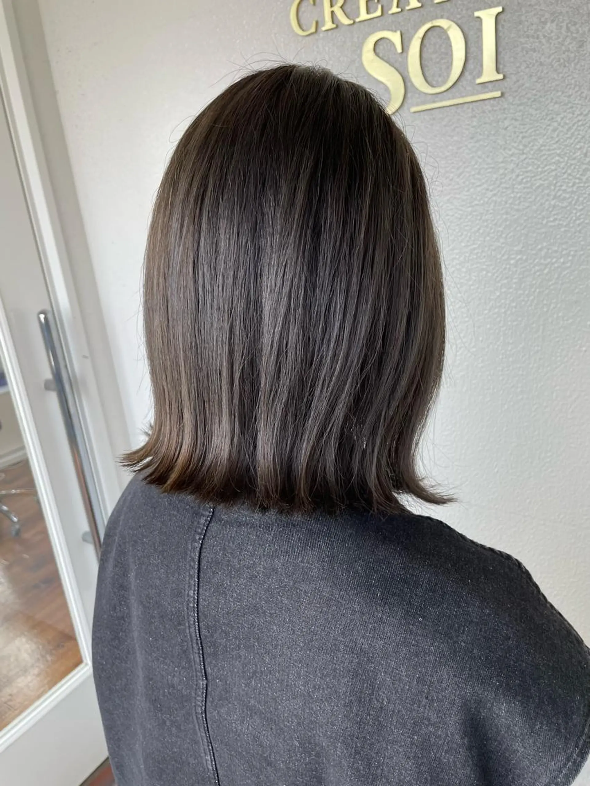 ミディアム カット ヘアカラー トリートメント 岩崎 祐大のヘアスタイル