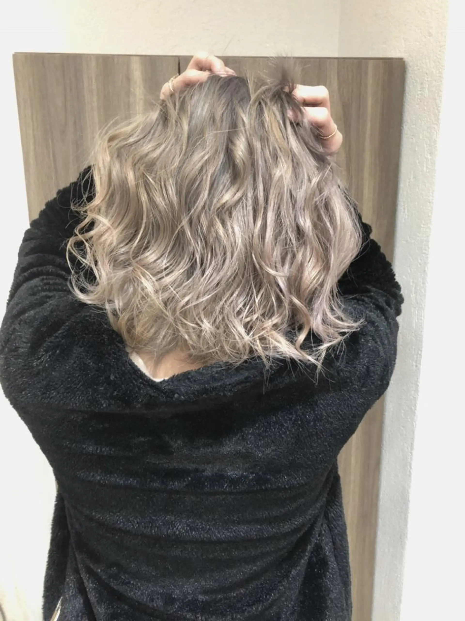 カラー パーマ セミロング amie 【アミ札幌店】のヘアスタイル