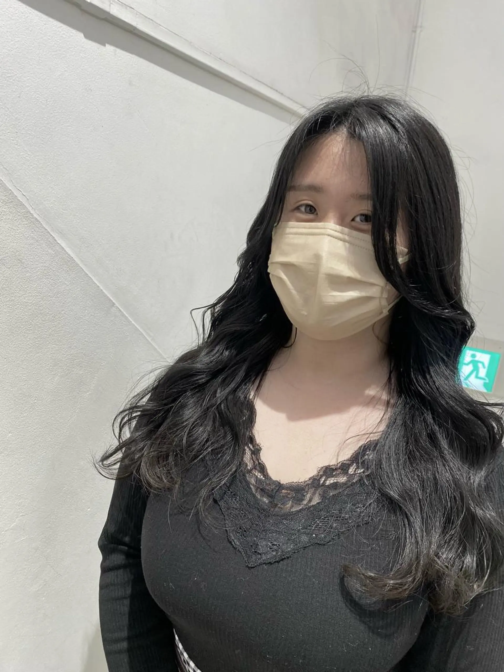 ロング カラー 韓国風ヘア ✨くびれスタイル✨️ 戸嶋穂乃香のヘアスタイル