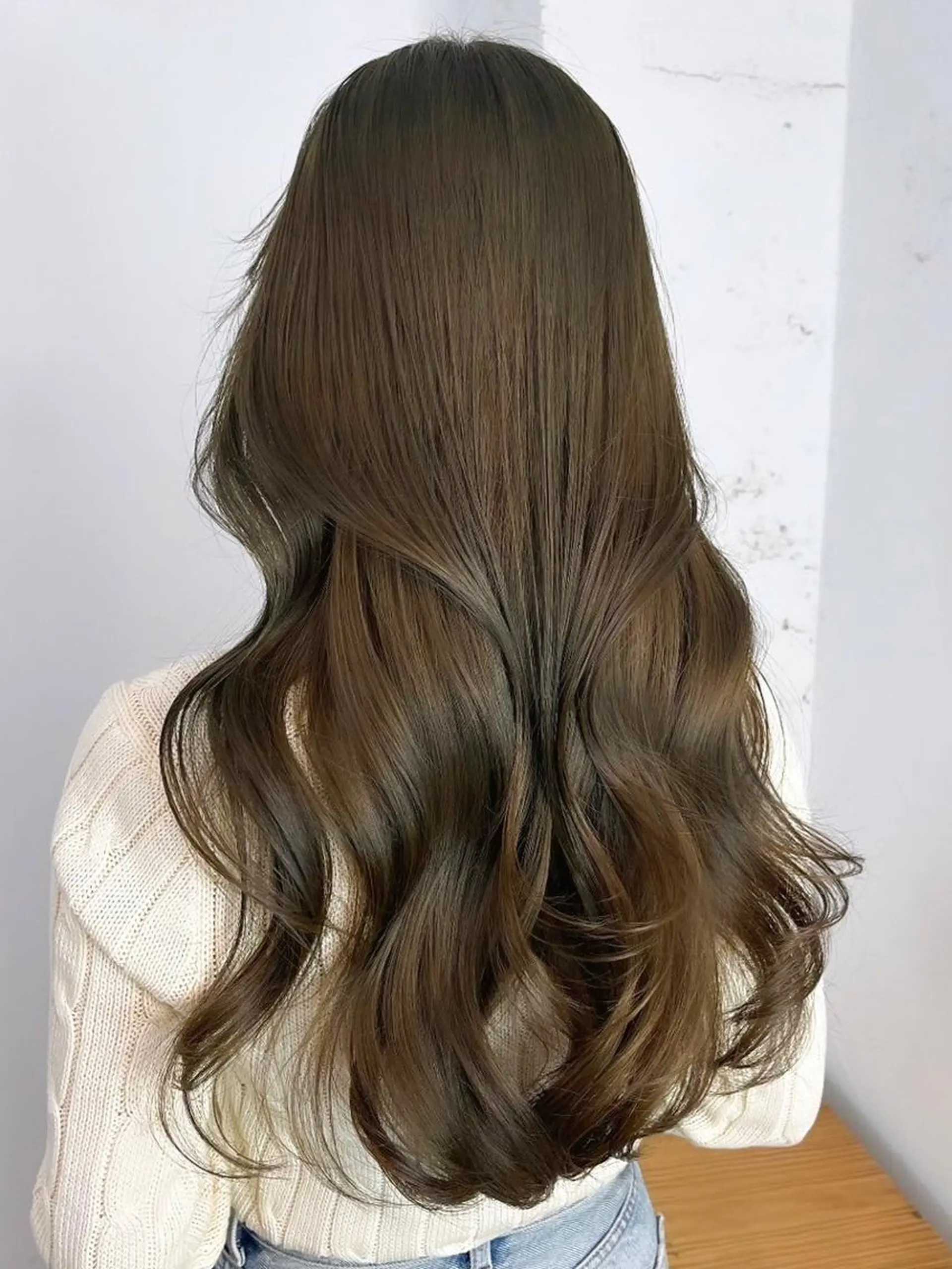 カラー セミロング ベージュカラー レイヤーカット カット ヘアカラー トリートメント ITbyALBUM 中野店のヘアスタイル