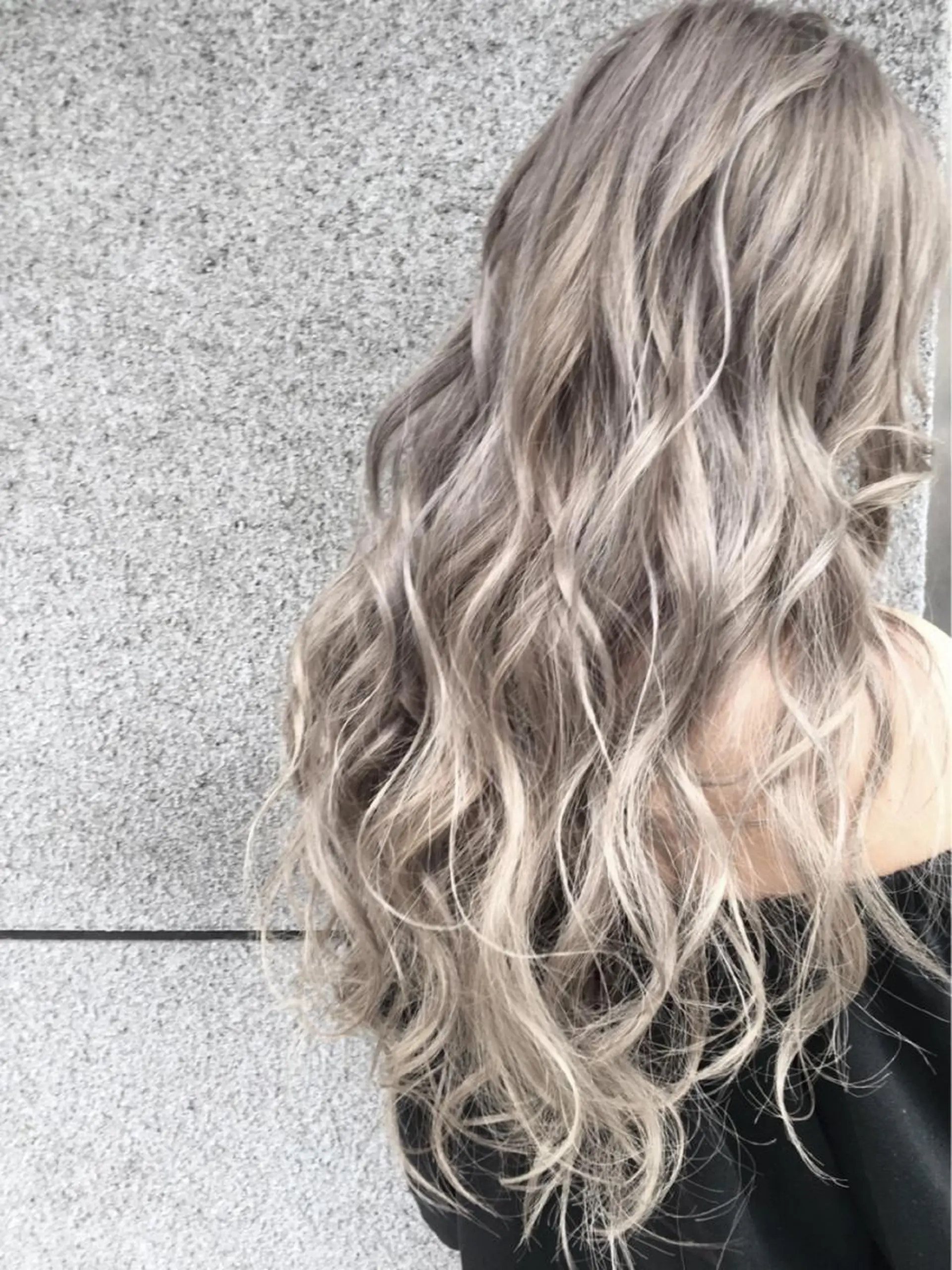 ロング カラー ハイトーンカラー ヘアカラー Eliss堀江所属・Eliss 堀江のヘアスタイル