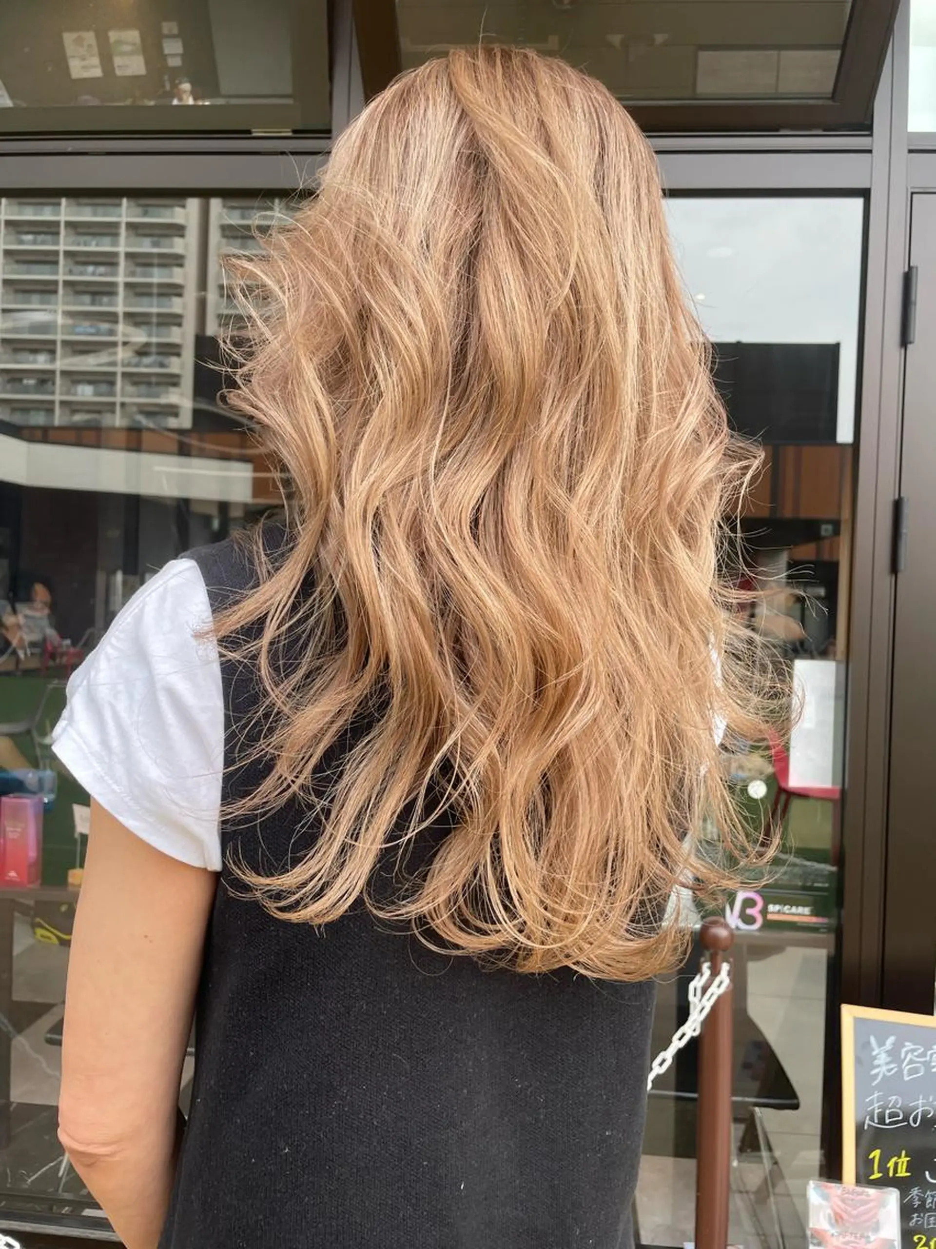 セミロング カラー ベージュカラー ハイライトカラー ハイライト ヘアカラー トリートメント メンズヘア特化 崎田 成人のヘアスタイル