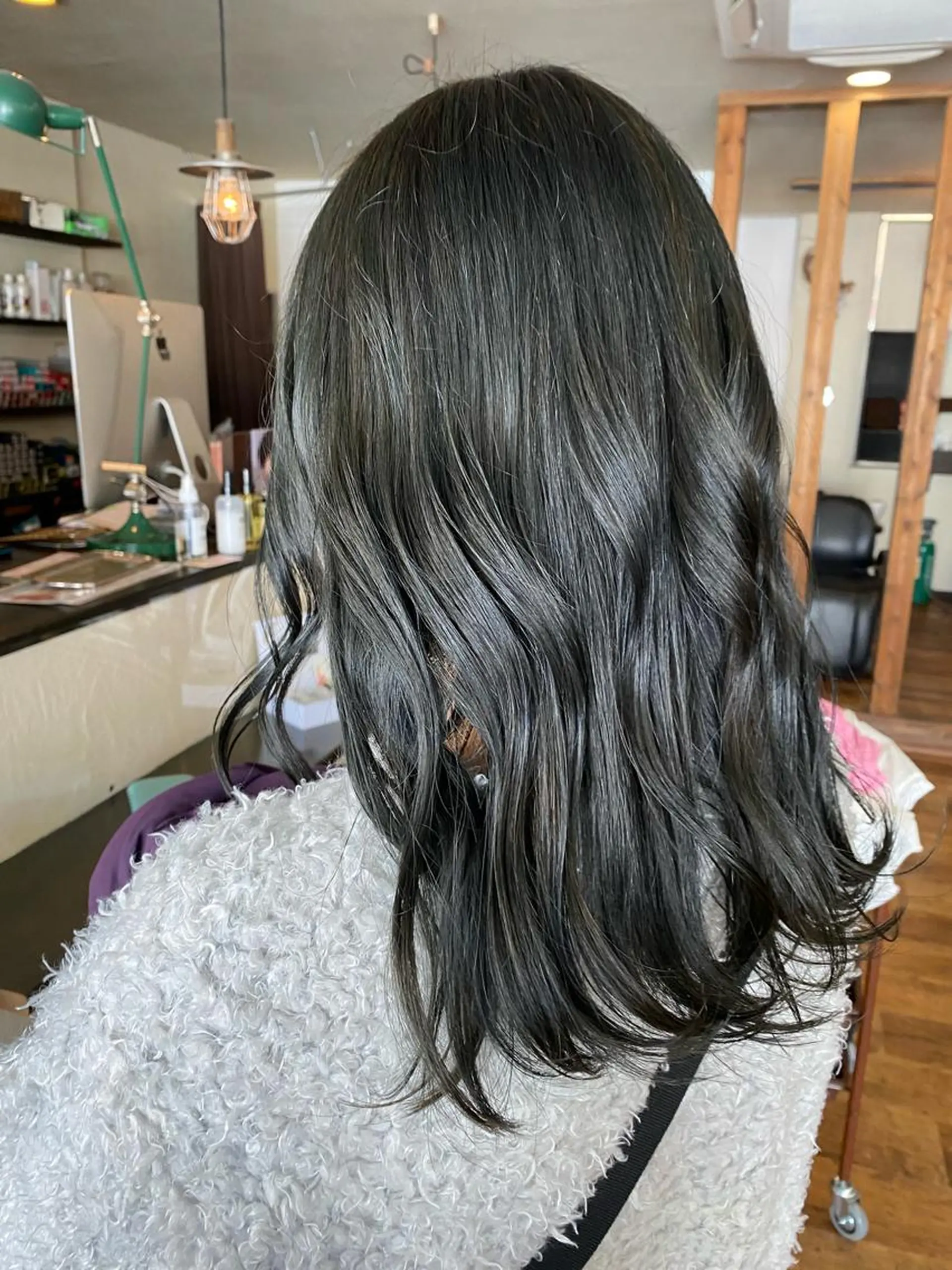 セミロング ヘアカラー Un Fleur所属・立野 希沙のヘアスタイル