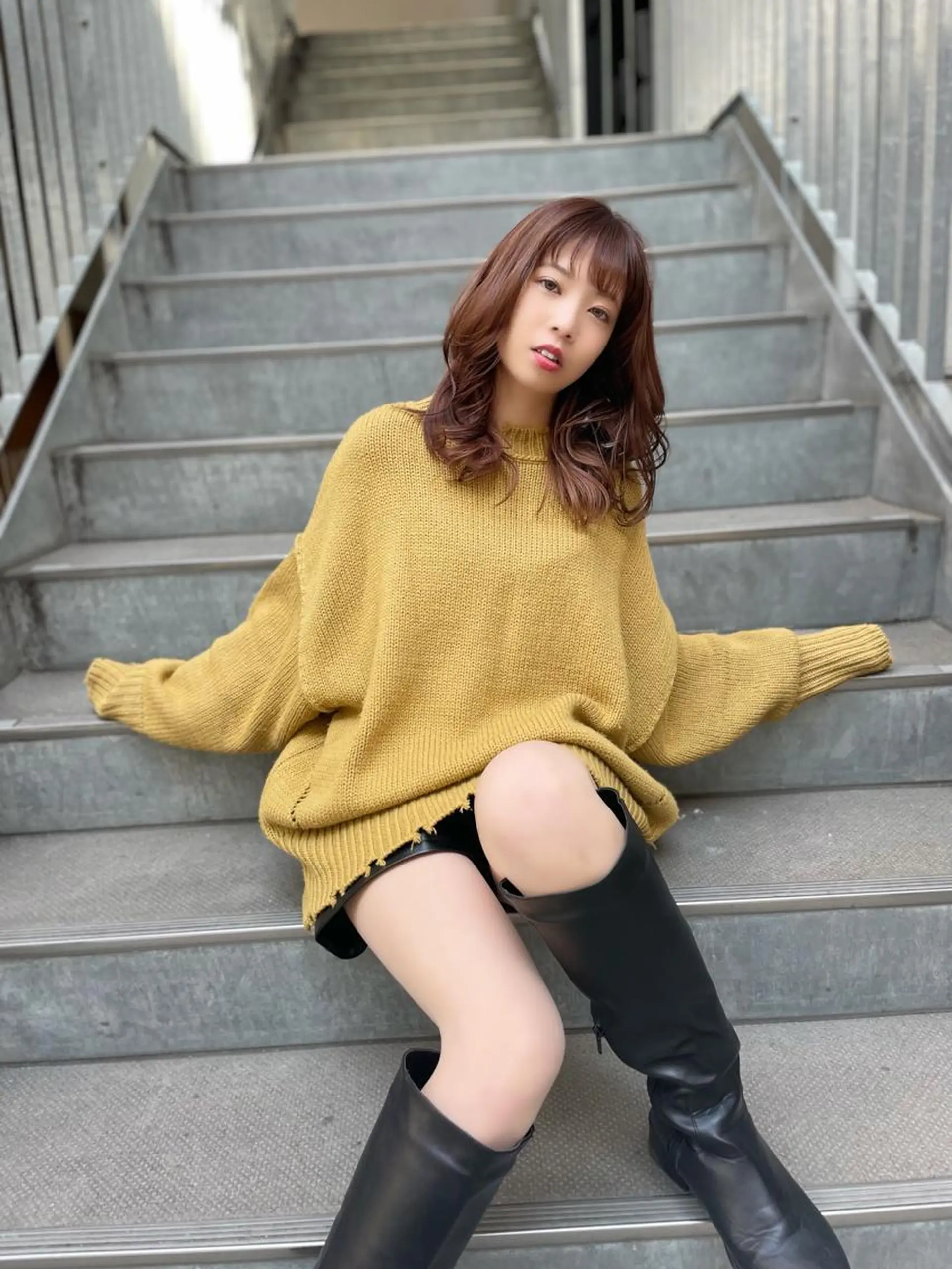 セミロング 韓国風ヘア カット パーマ トリートメント TMJ所属・バズる韓国ヘア 🇰🇷溝邊　拓麿のヘアスタイル
