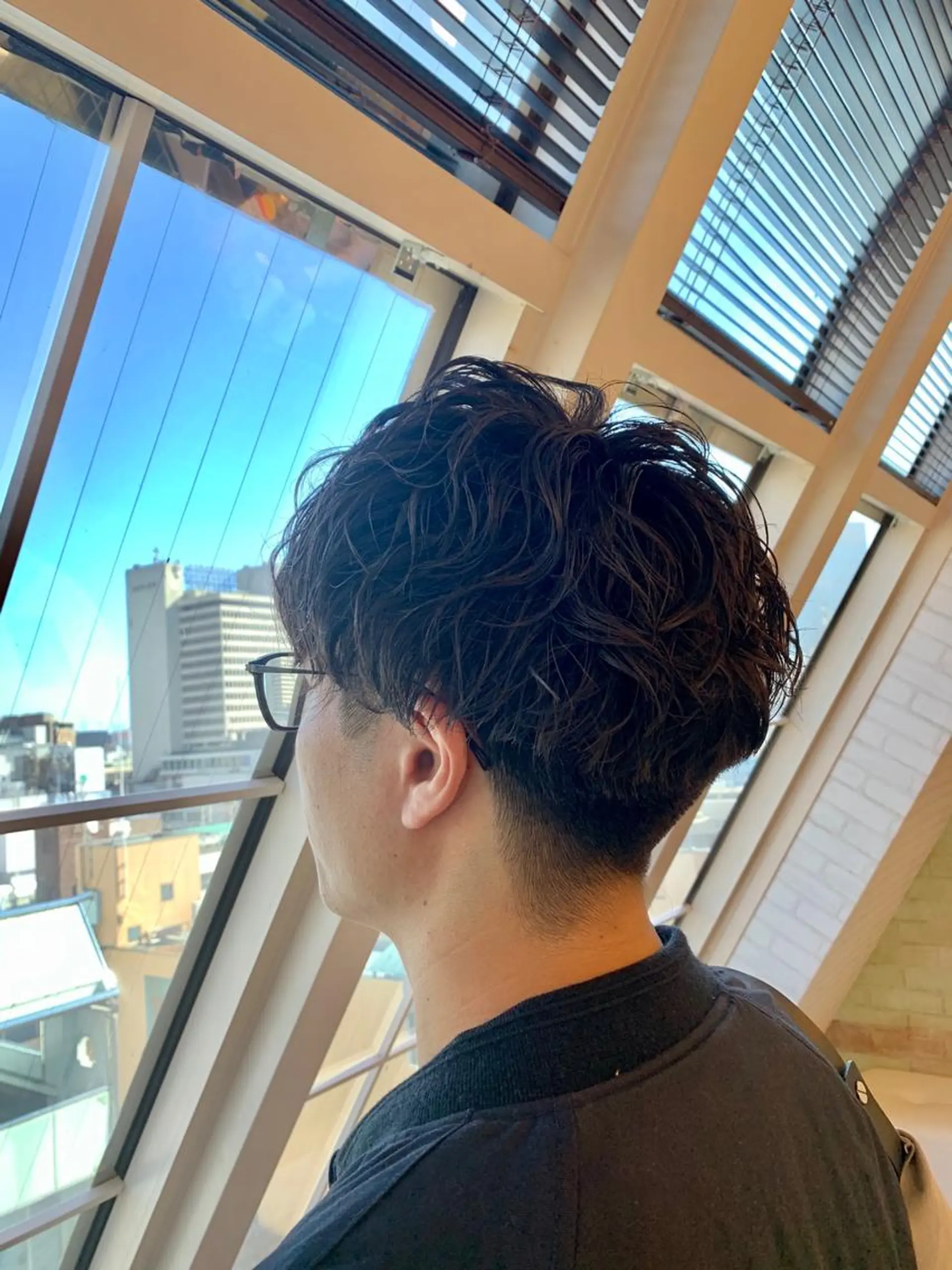 ショート メンズ メンズパーマ カット パーマ 【S.BROOM】 店長　西川徹のヘアスタイル