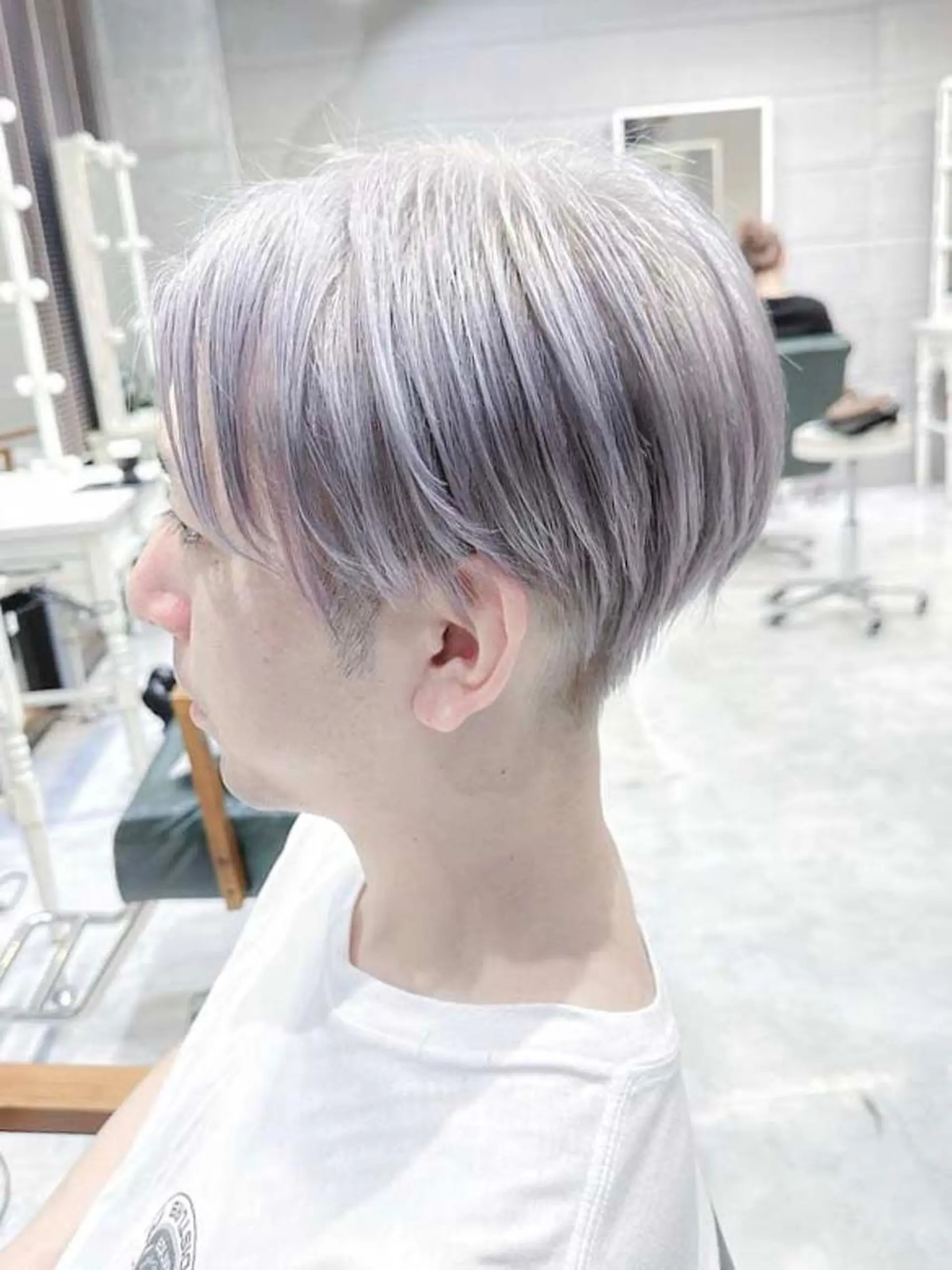 ショート カラー ヘアアレンジ メンズ メンズブリーチ メンズ韓国風 韓国マッシュ マッシュ ツーブロック 𝐑𝐈𝐍𝐊𝐀 🐷🖤のヘアスタイル