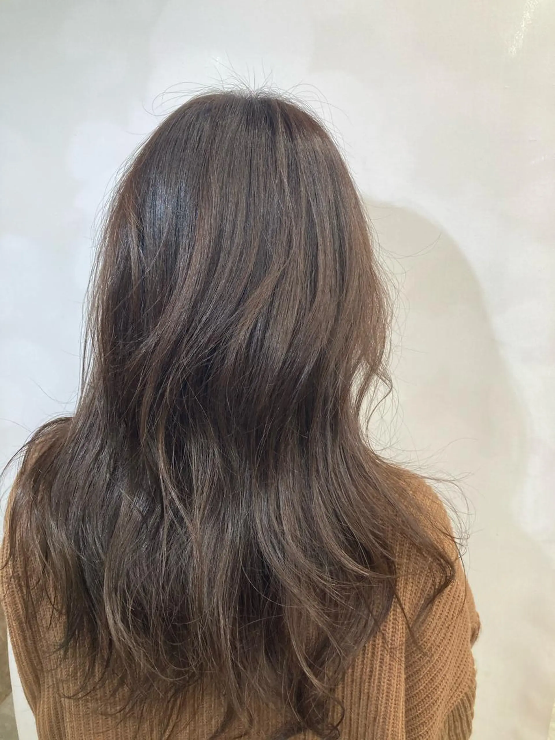 セミロング カラー ベージュカラー ミルクティーベージュ カット ヘアカラー トリートメント ブリーチ&似合せボブ 田中寛十のヘアスタイル