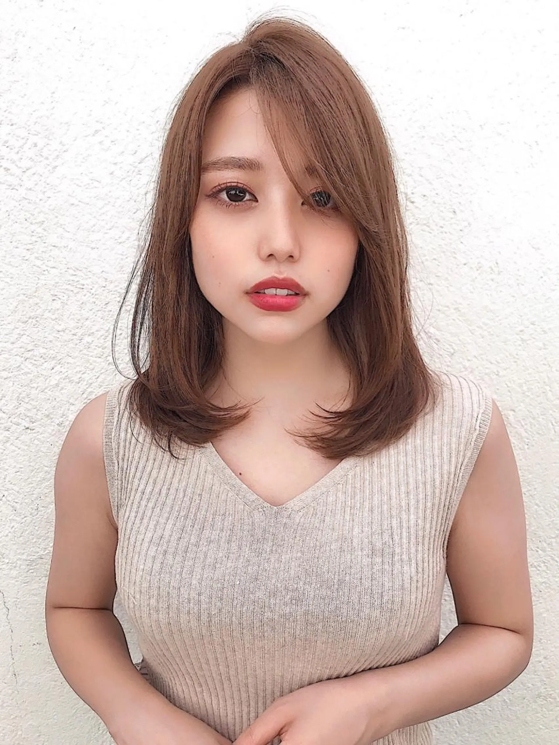 ミディアム レイヤーカット ブリーチなしダブル カラー縮毛矯正 下野のヘアスタイル