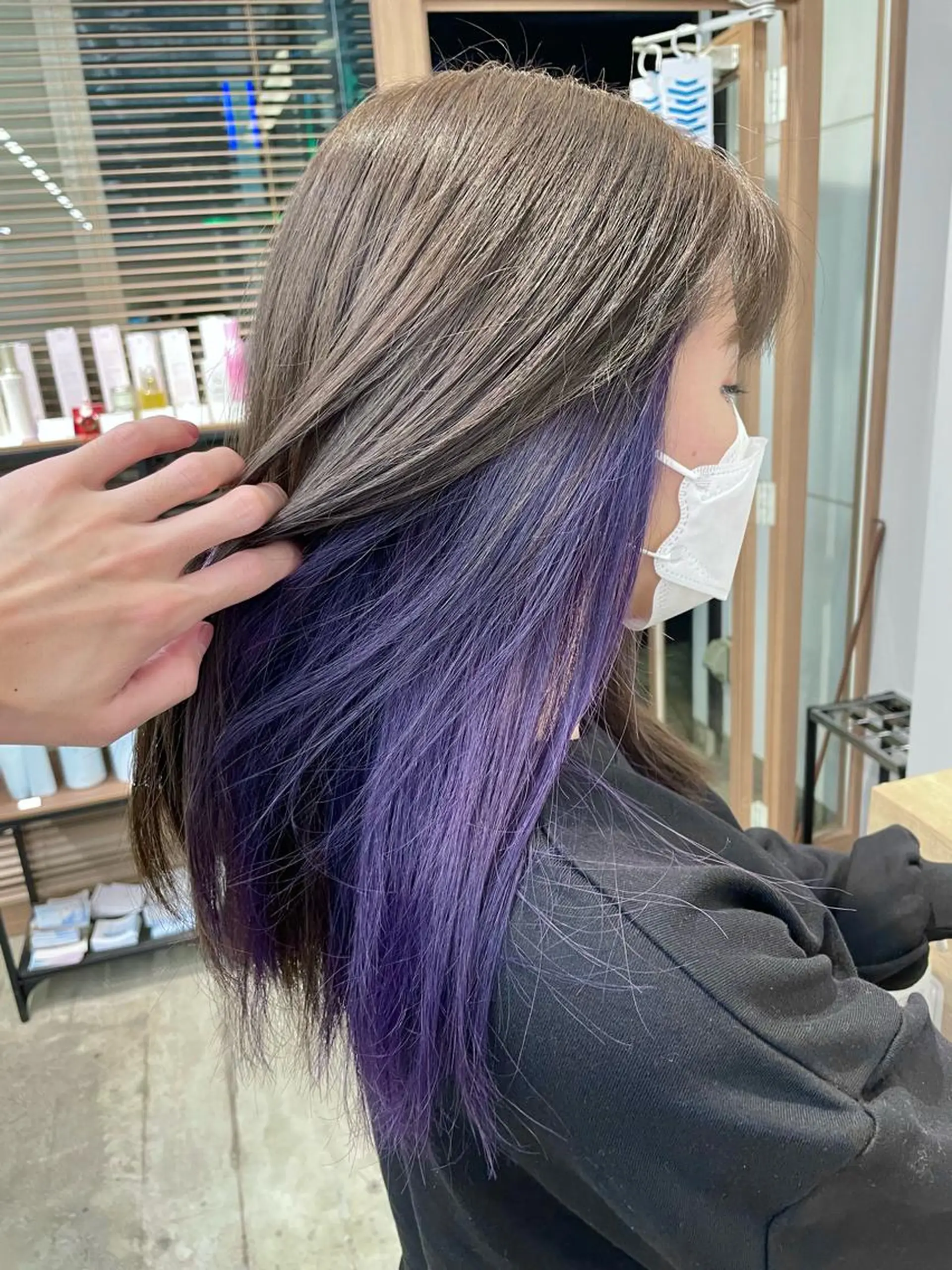 セミロング SAEKI【ior 】北千住店ブリーチのヘアスタイル