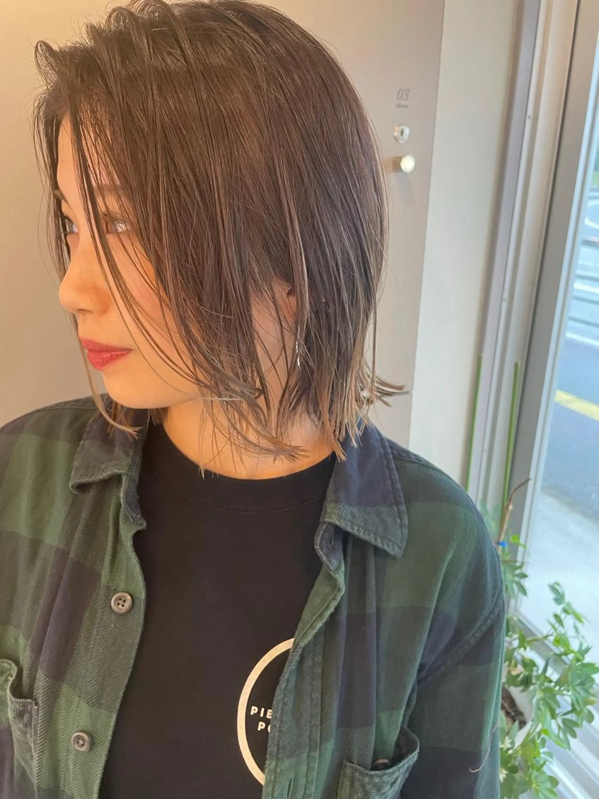 ショート 切りっぱなしボブ ショートボブ ハンサムショート 丸みショート アッシュ C’LD hair produce /シールドヘア所属・モテ髪/ボブ/ショー ト/アダチフウトのヘアスタイル