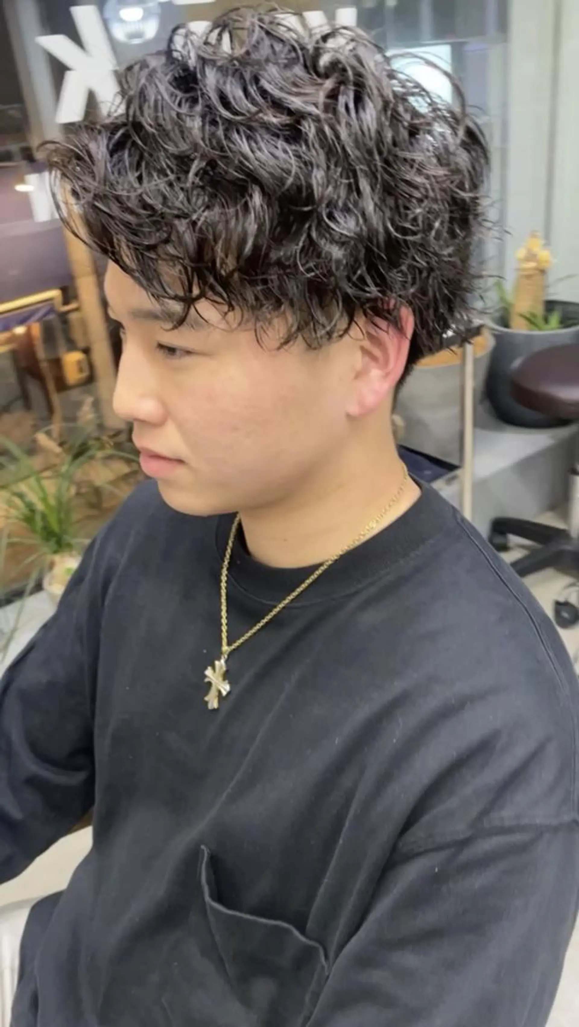 ミディアム ミディアムパーマ カット パーマ メンズ専門サロン wokeのヘアスタイル