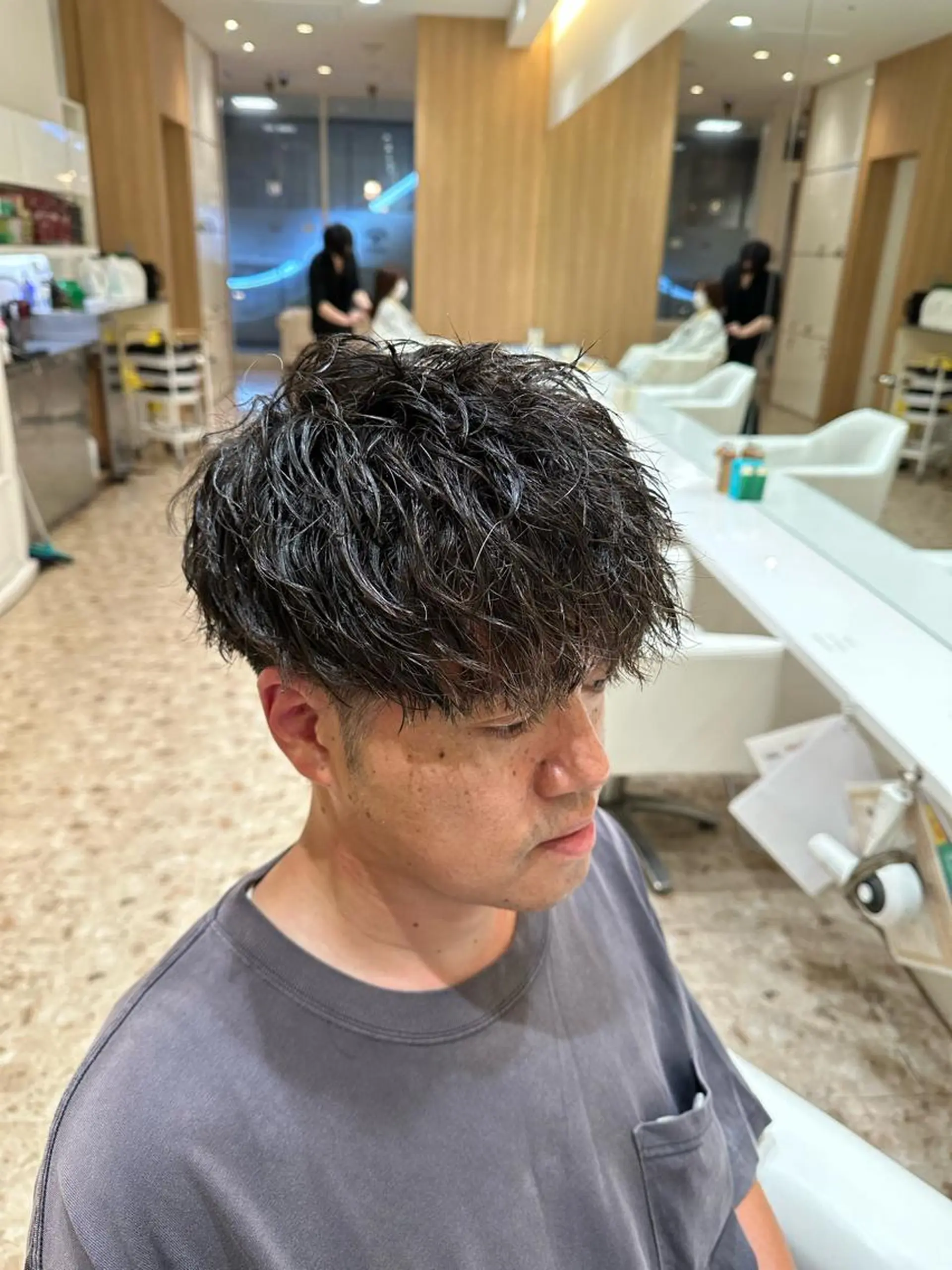 ショート パーマ メンズ メンズパーマ ツイストスパイラルパーマ スパイラルパーマ KING of hair byNOISM所属・京都メンズ特化✨ No. 1/ユウキのヘアスタイル