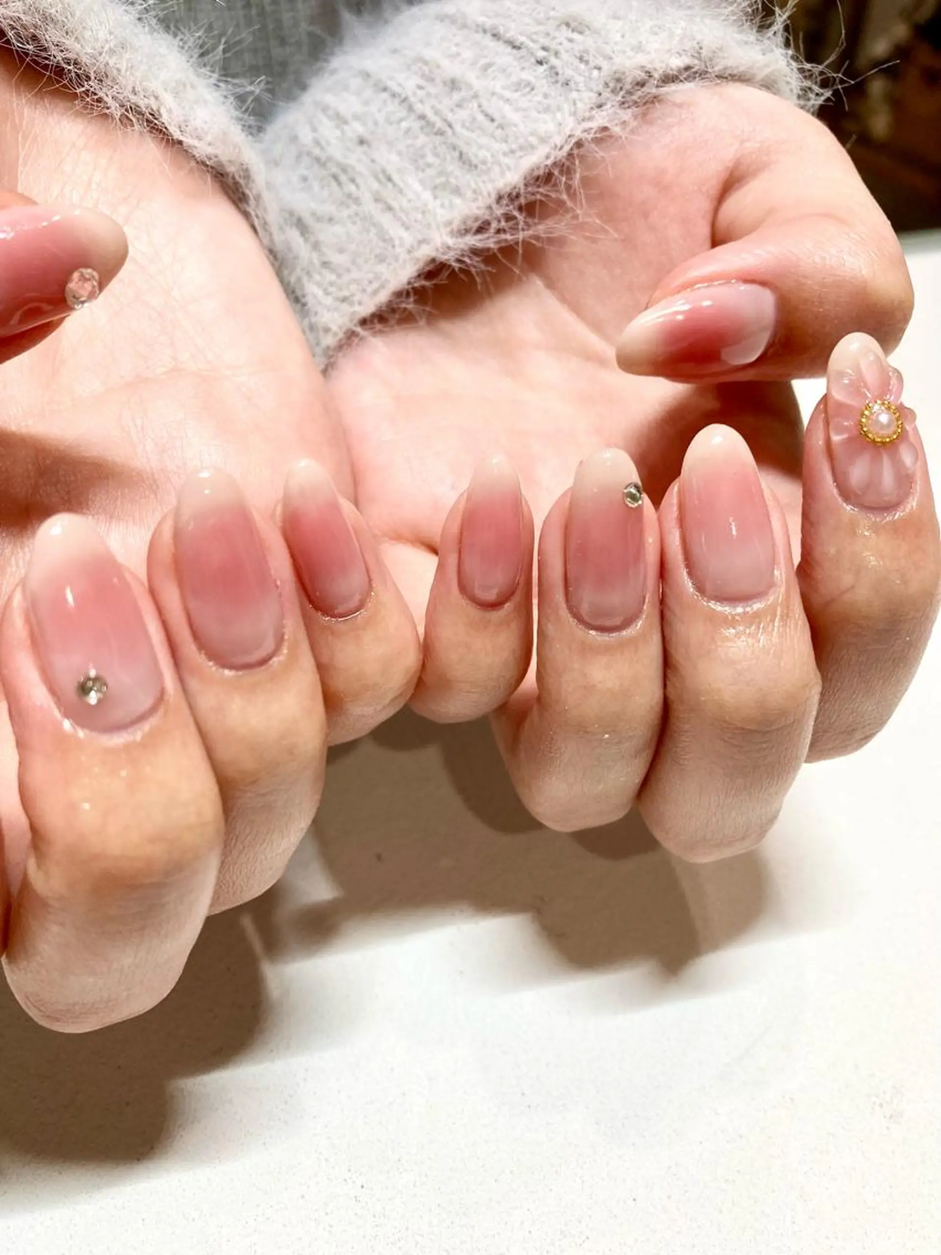 ネイル チークネイル 春ネイル uinail mariのネイルデザイン