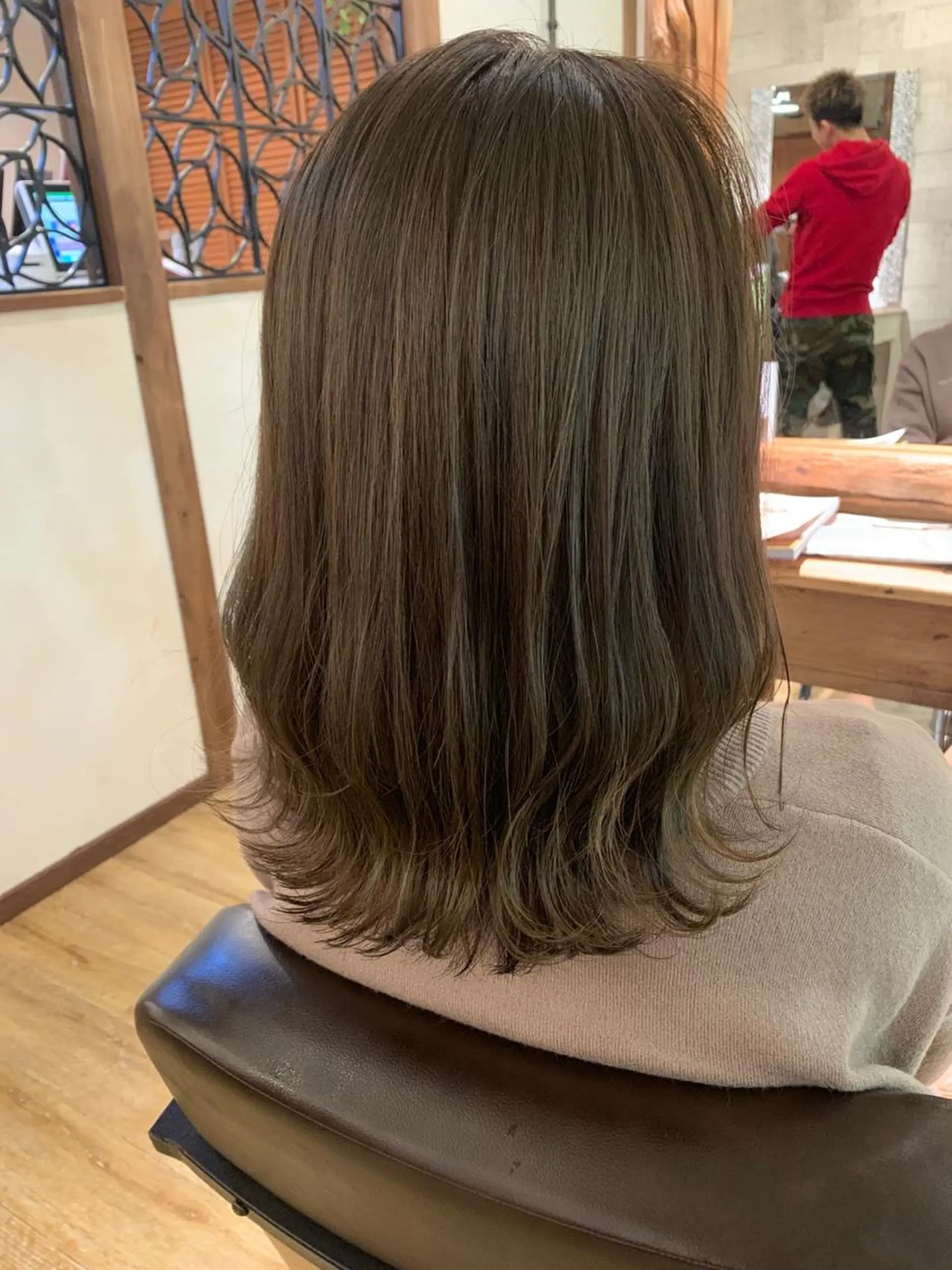 ミディアム カラー アディクシーカラー ブリーチ 透明感カラー グレージュ ヘアカラー トリートメント SALOWIN(サロウィン)広島並木通り所属・田村和範/似合わせ カラー/縮毛矯正のヘアスタイル