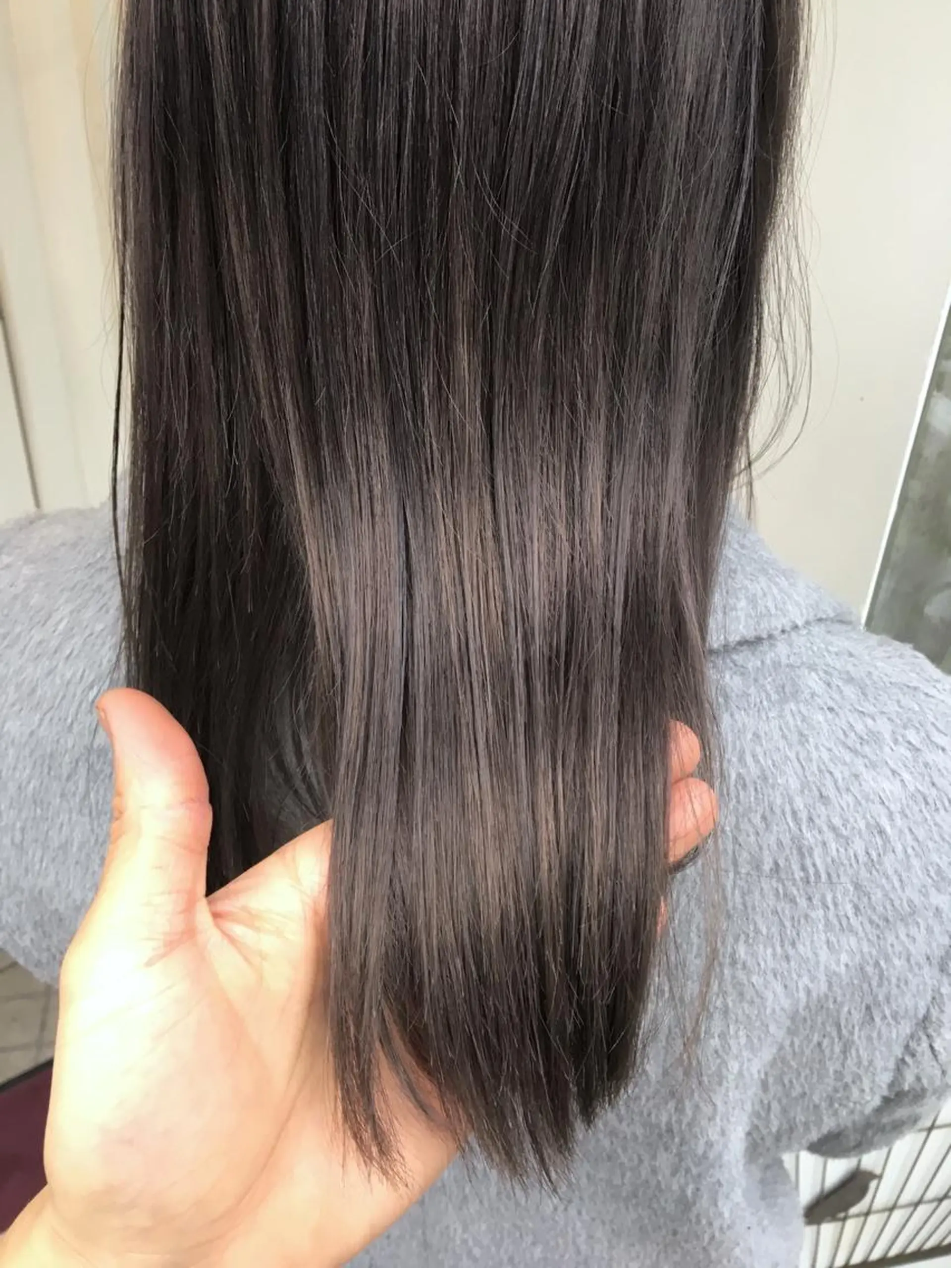 セミロング カラー ブリーチ 透明感カラー グレージュ トリートメント ケアブリーチ 坪井佑樹のヘアスタイル