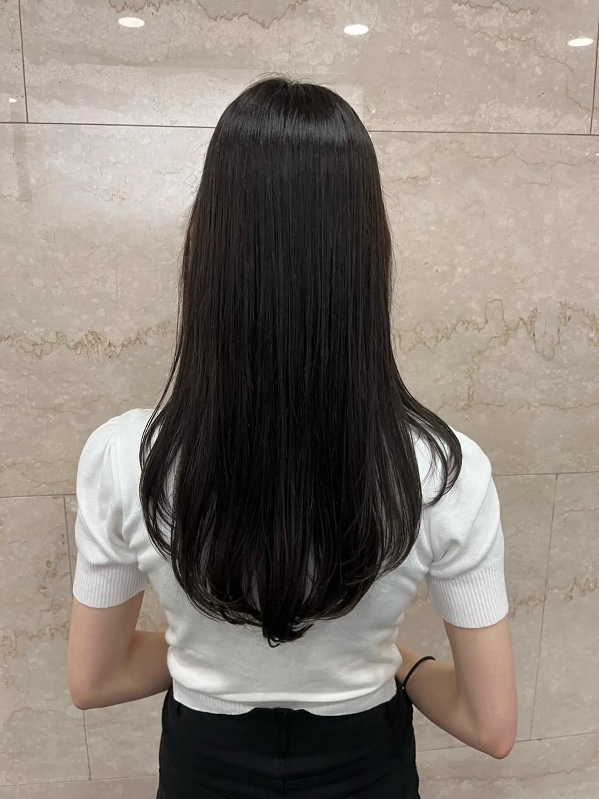 ロング ヘアカラー 太田 渚遊のヘアスタイル