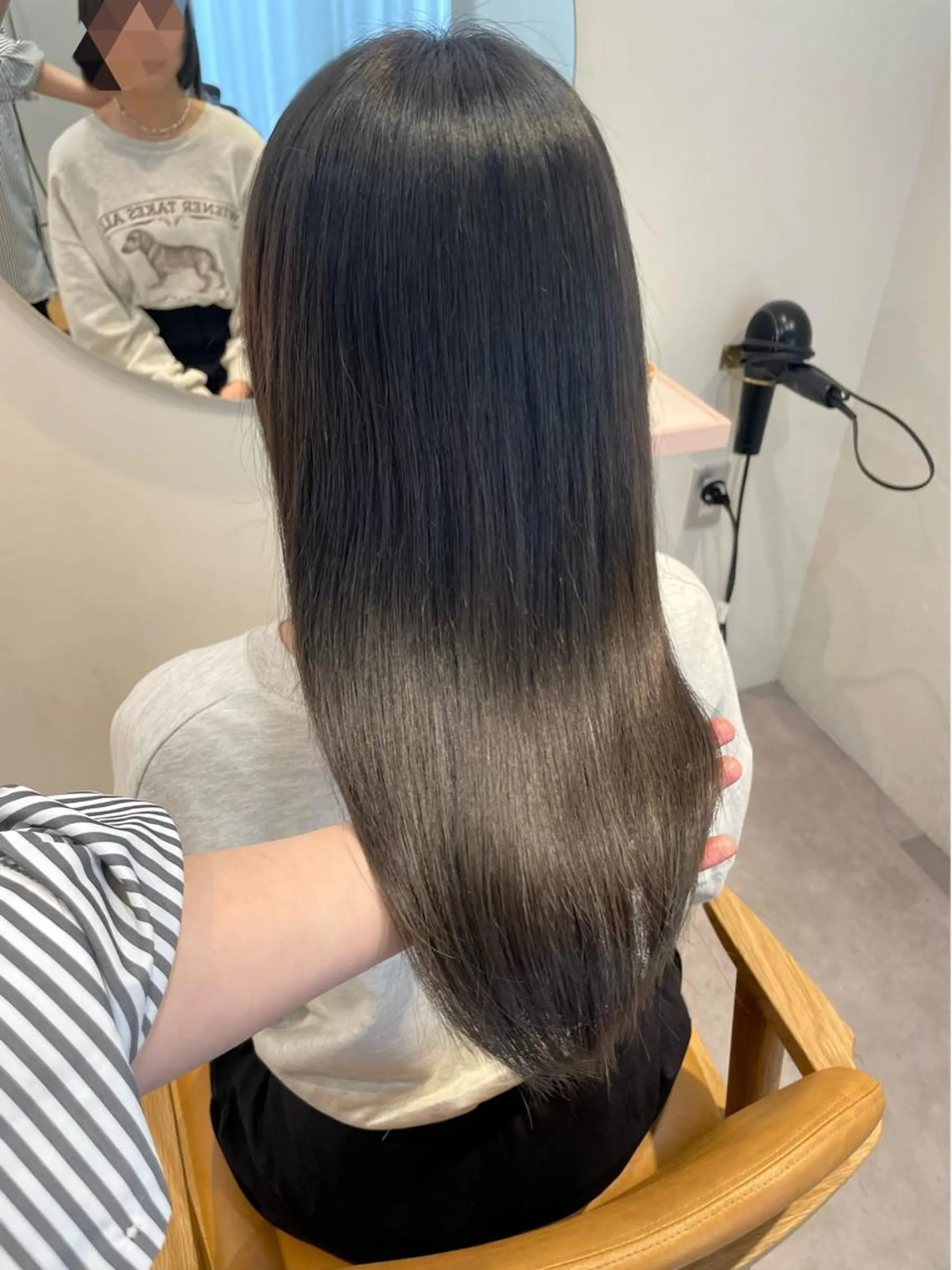 カラー グレージュ オリーブグレージュ オリーブグレー 若月 あやかのヘアスタイル