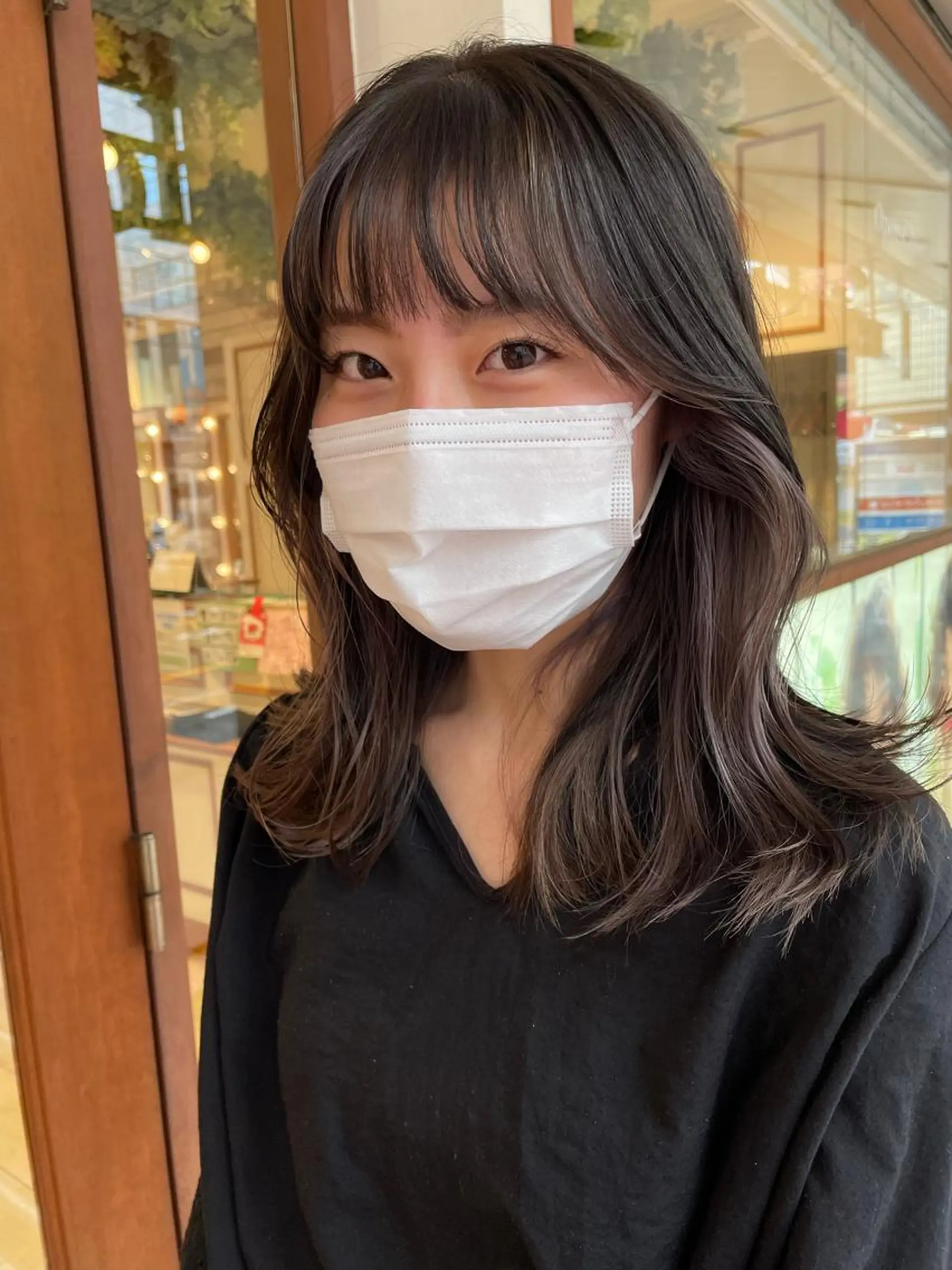 ミディアム カラー ベージュカラー 透明感カラー ダークグレー くびれヘア レイヤーカット カット ヘアカラー トリートメント 清水　ちひろ ✄トップスタイリストのヘアスタイル
