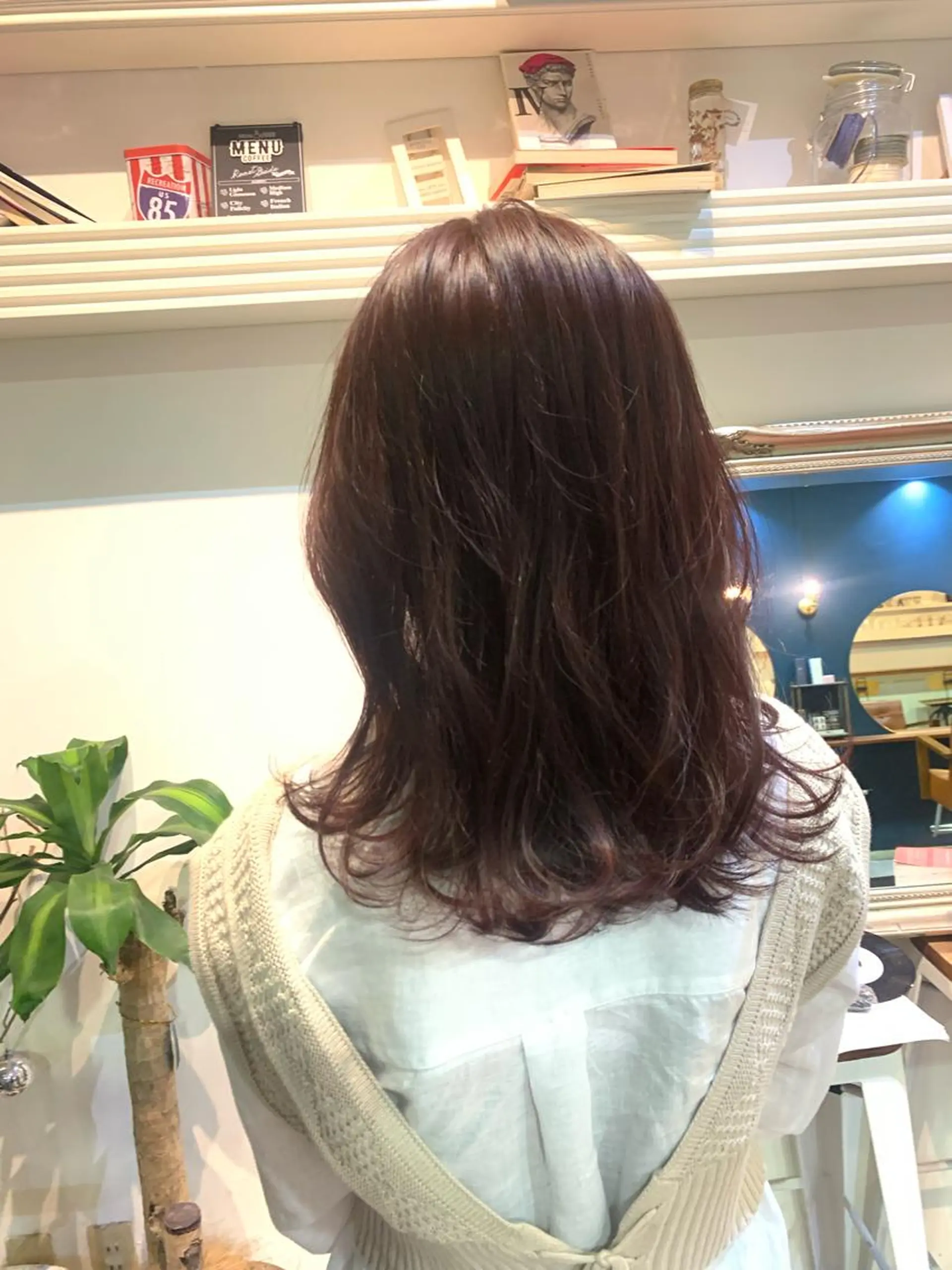 ミディアム ヘアカラー トリートメント ヘッドスパ ヘアセット 山口 竣也のヘアスタイル