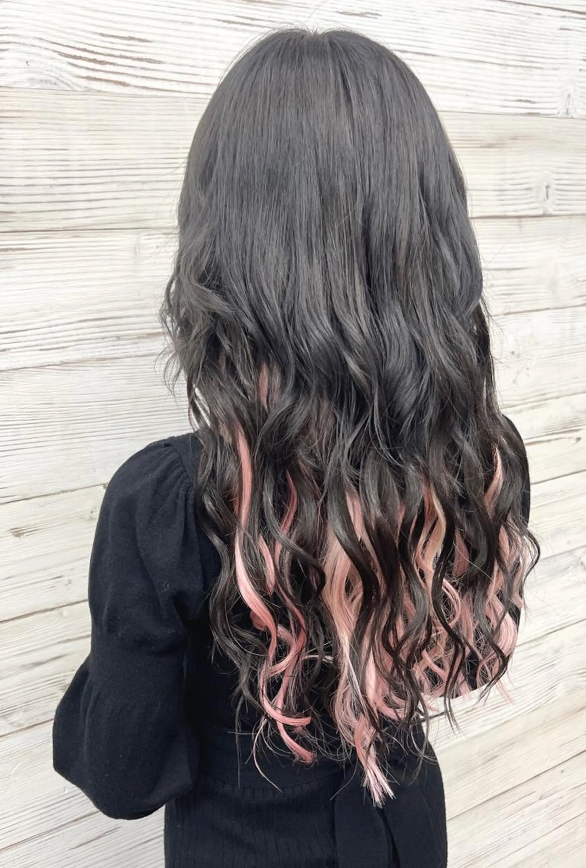 セミロング カラー ヘアアレンジ 黒髪 ピンクカラー エクステ ヘアカラー エクステ 枝毛カット＆髪質改善 満足NO.1岡しゃんのヘアスタイル
