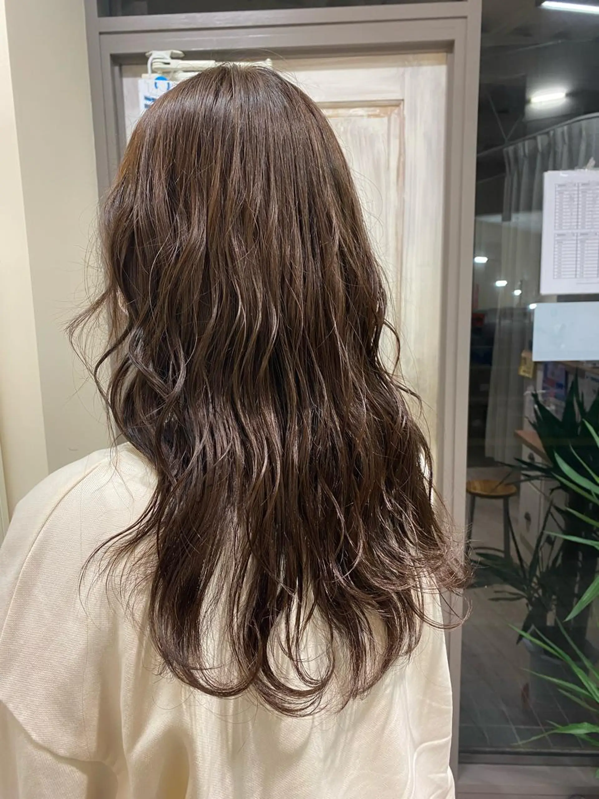 カラー ベージュカラー 透明感カラー グレージュ 後藤 瀬奈のヘアスタイル