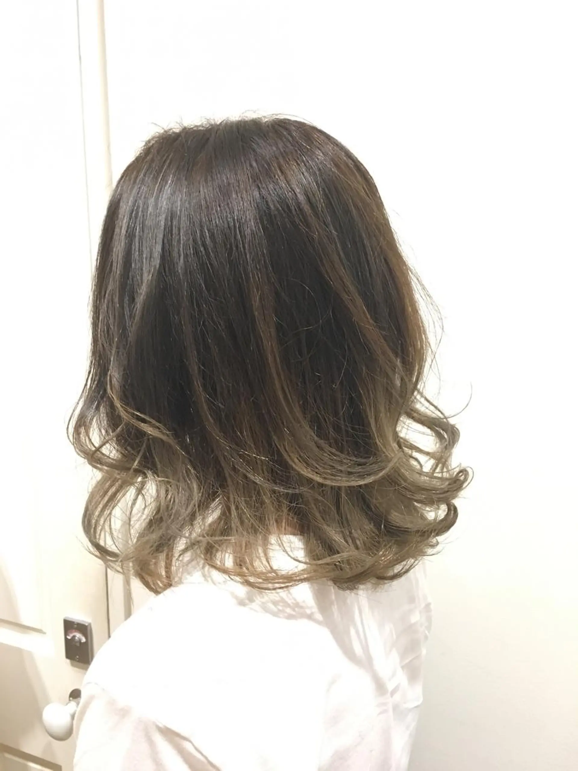 ミディアム ヘアカラー 南都 良太のヘアスタイル