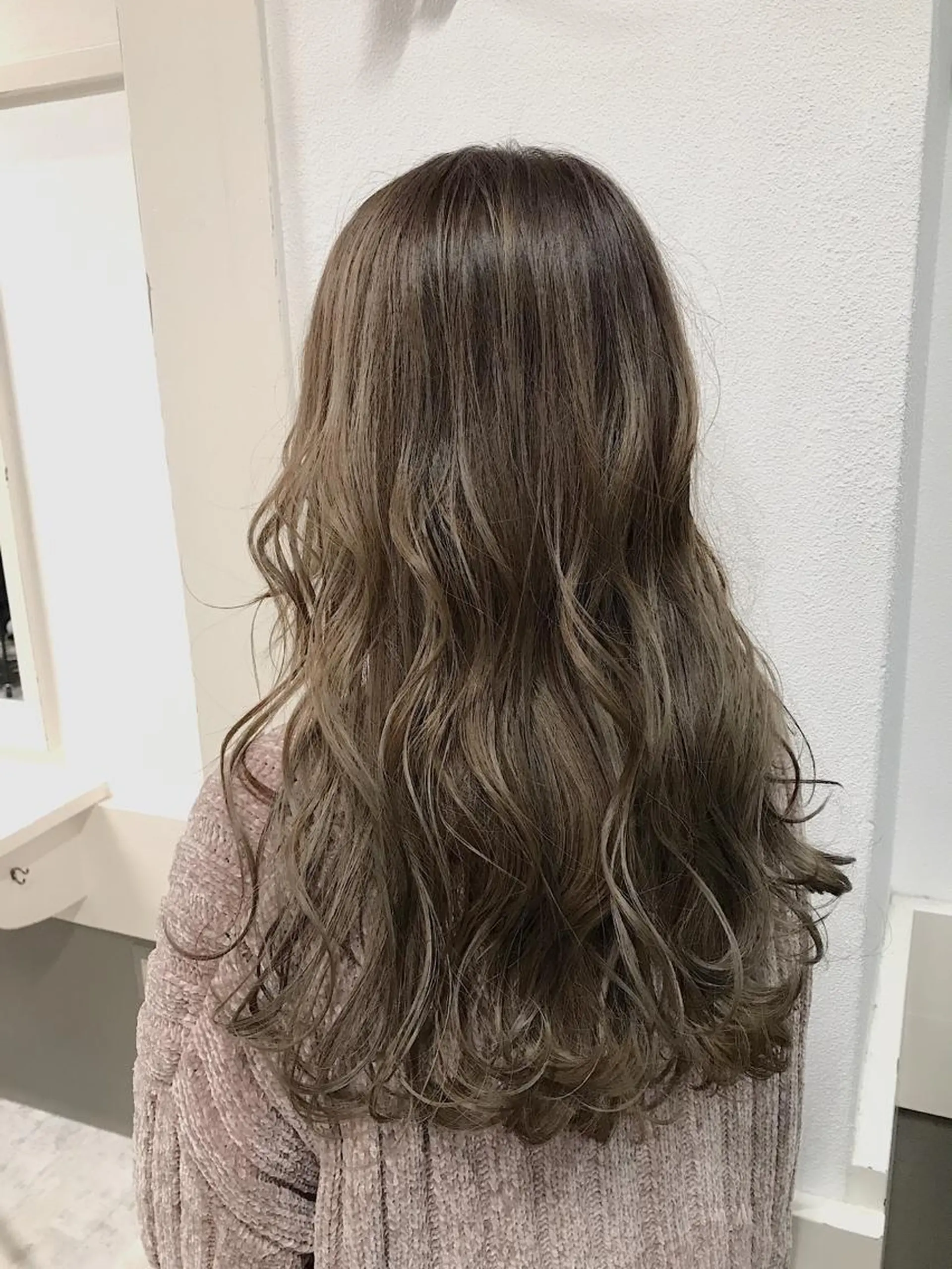 ロング カラー グレージュ lani 天神大名/ブリーチのヘアスタイル