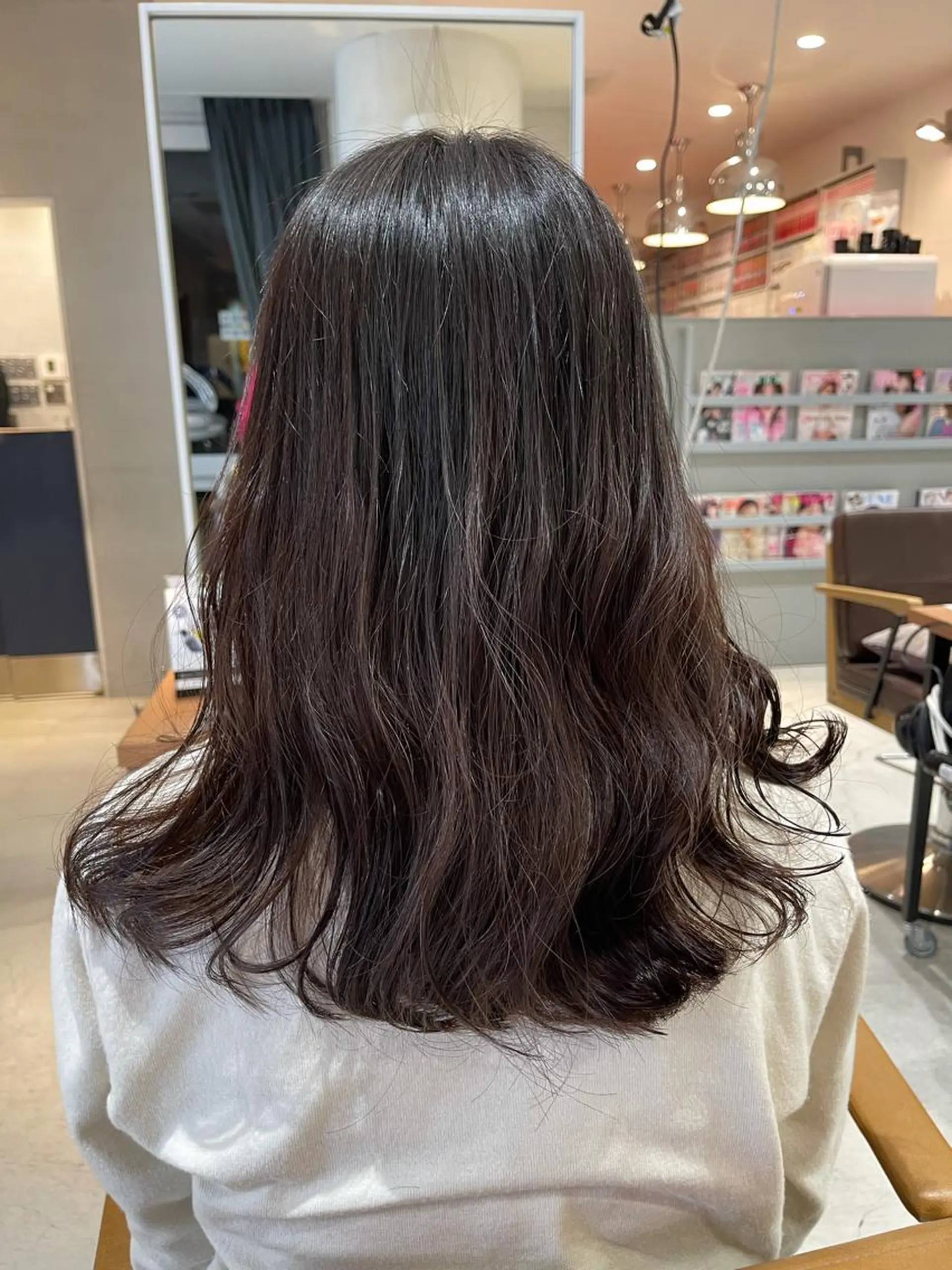 セミロング lunty miichiのヘアスタイル