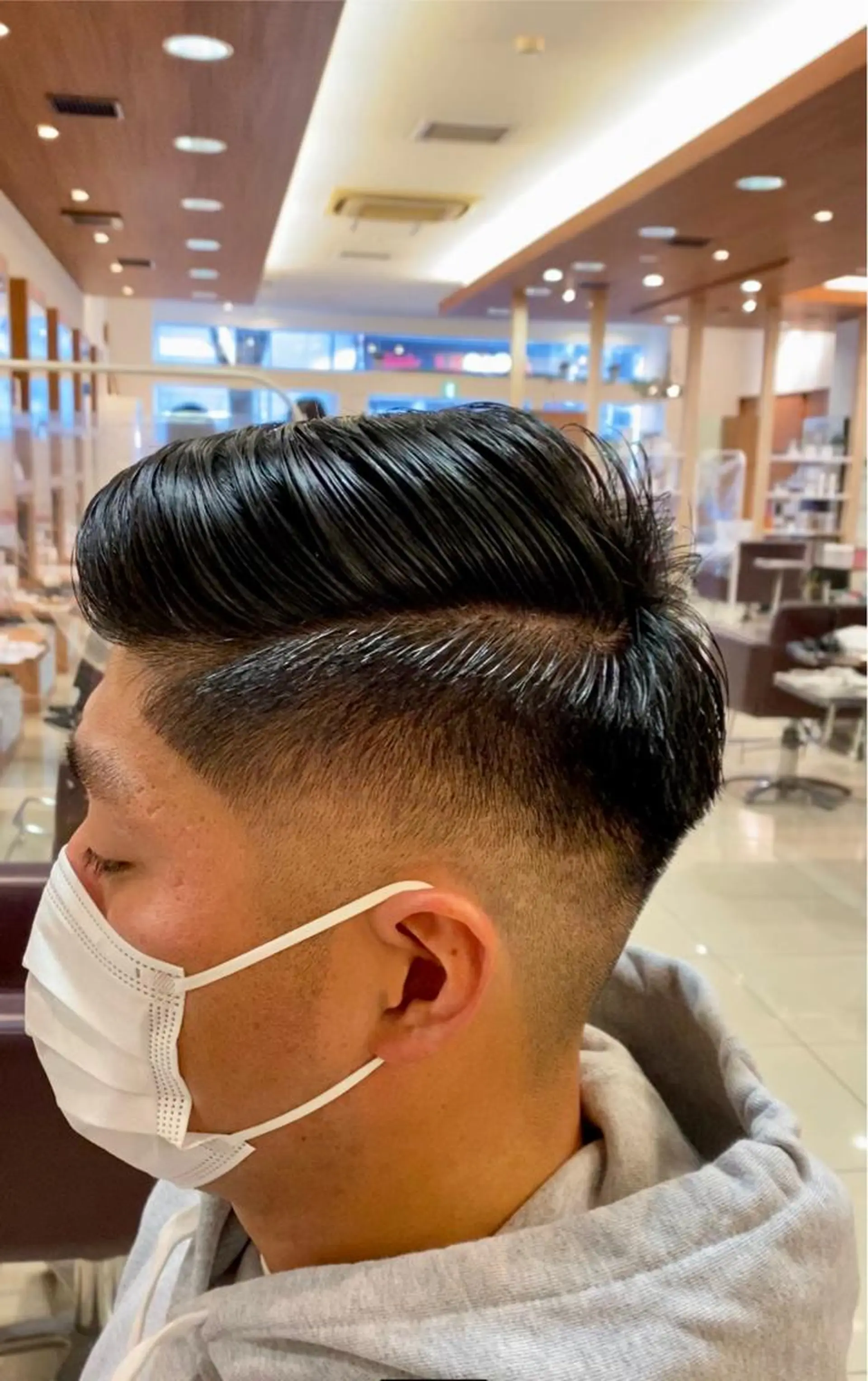 メンズ グレージュカラー◎ 山本勝志のヘアスタイル