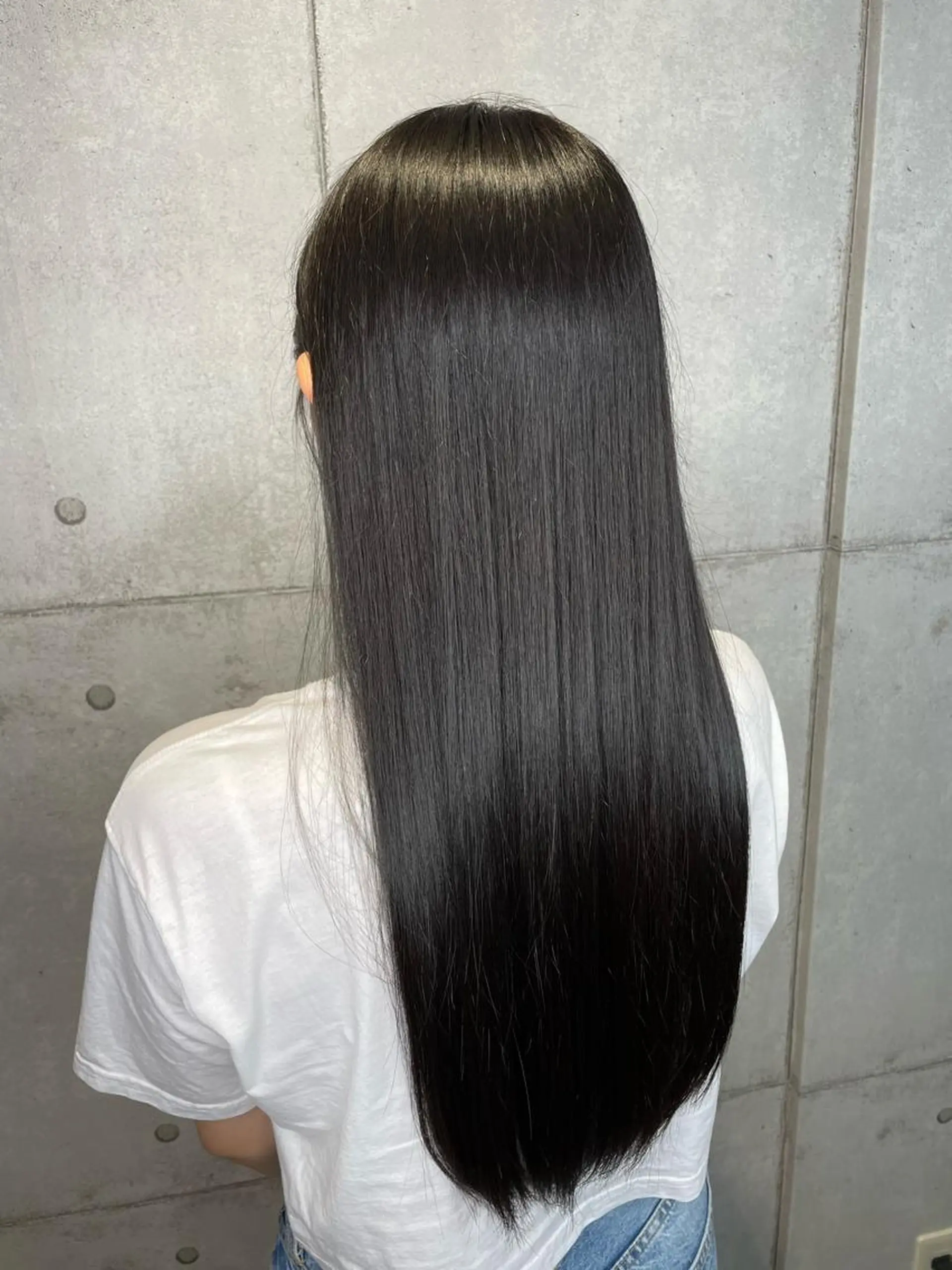 ロング カット トリートメント newi WASHIOのヘアスタイル