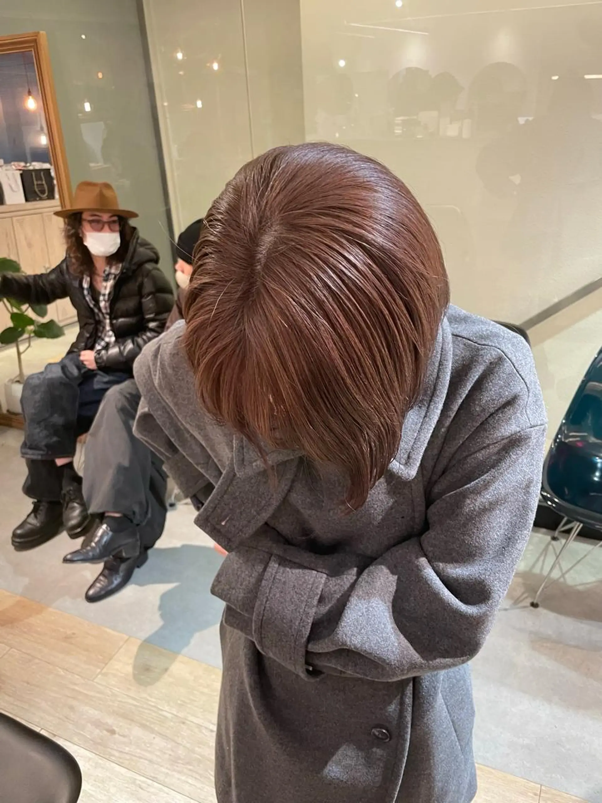 ショート カラー カット ヘアカラー ぱつっとボブ 古家 佑真のヘアスタイル