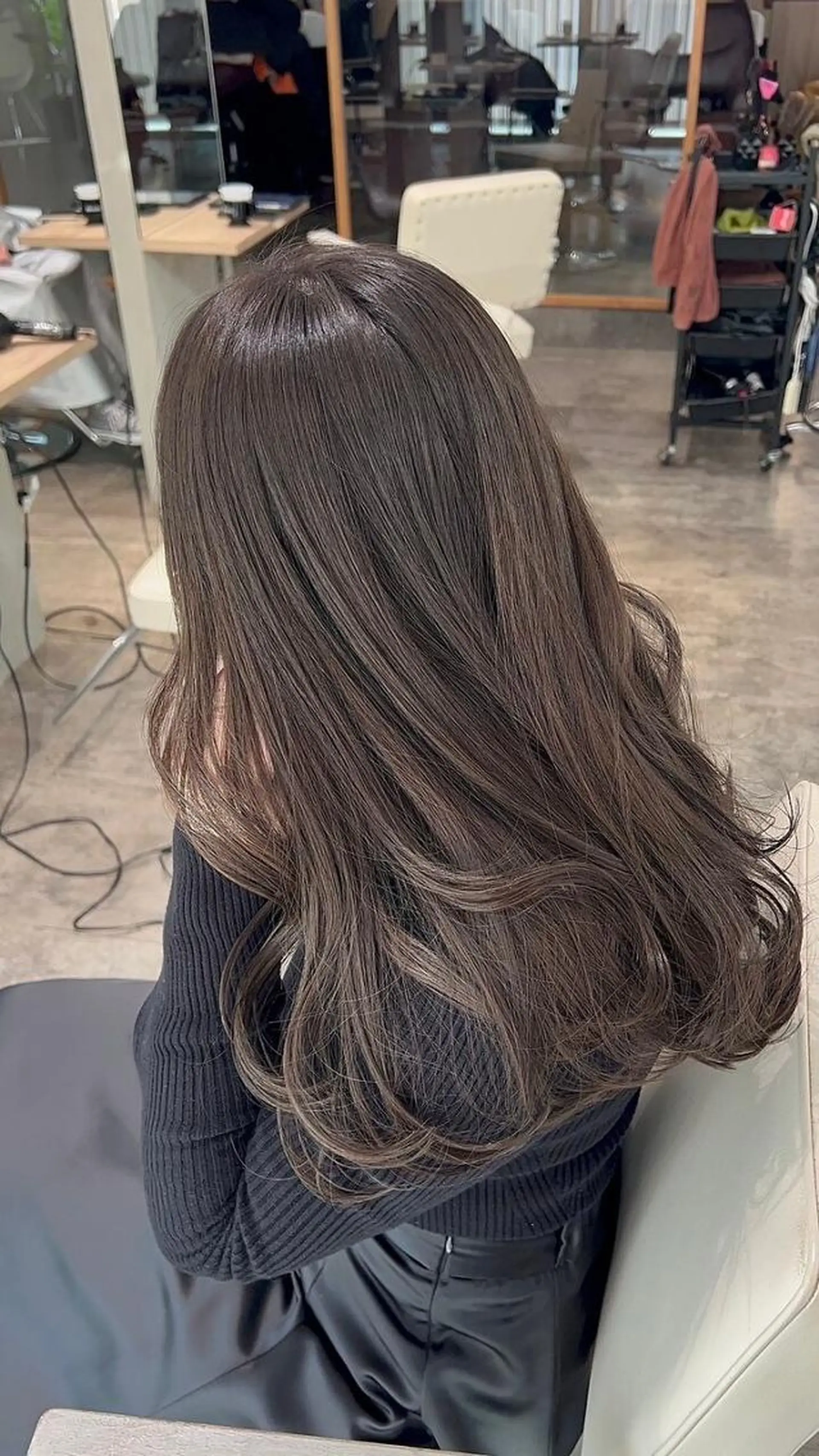 ロング カット ヘアカラー SOURCE 天王寺のヘアスタイル