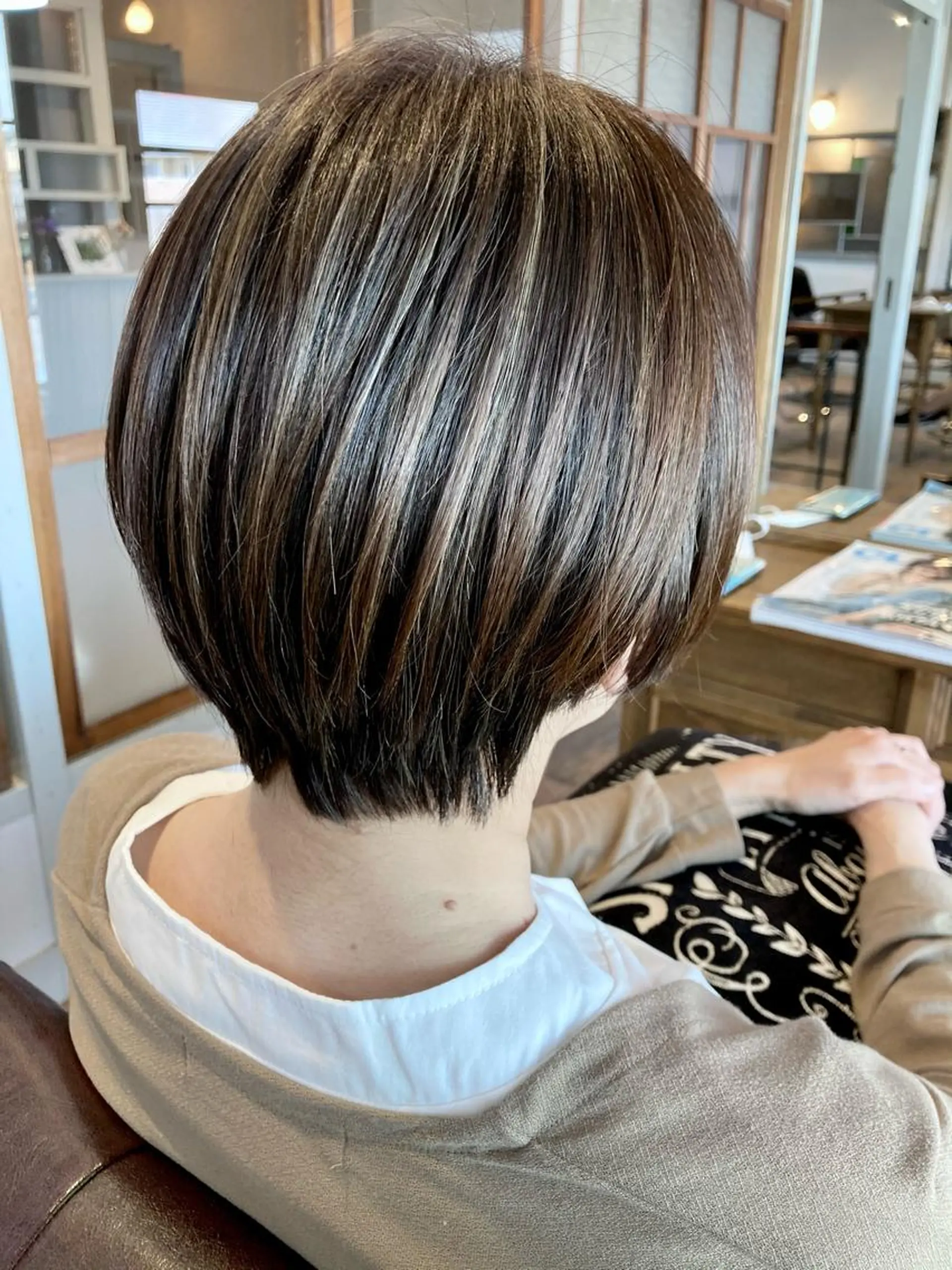 ショート ハイライト タカツド ユウキのヘアスタイル