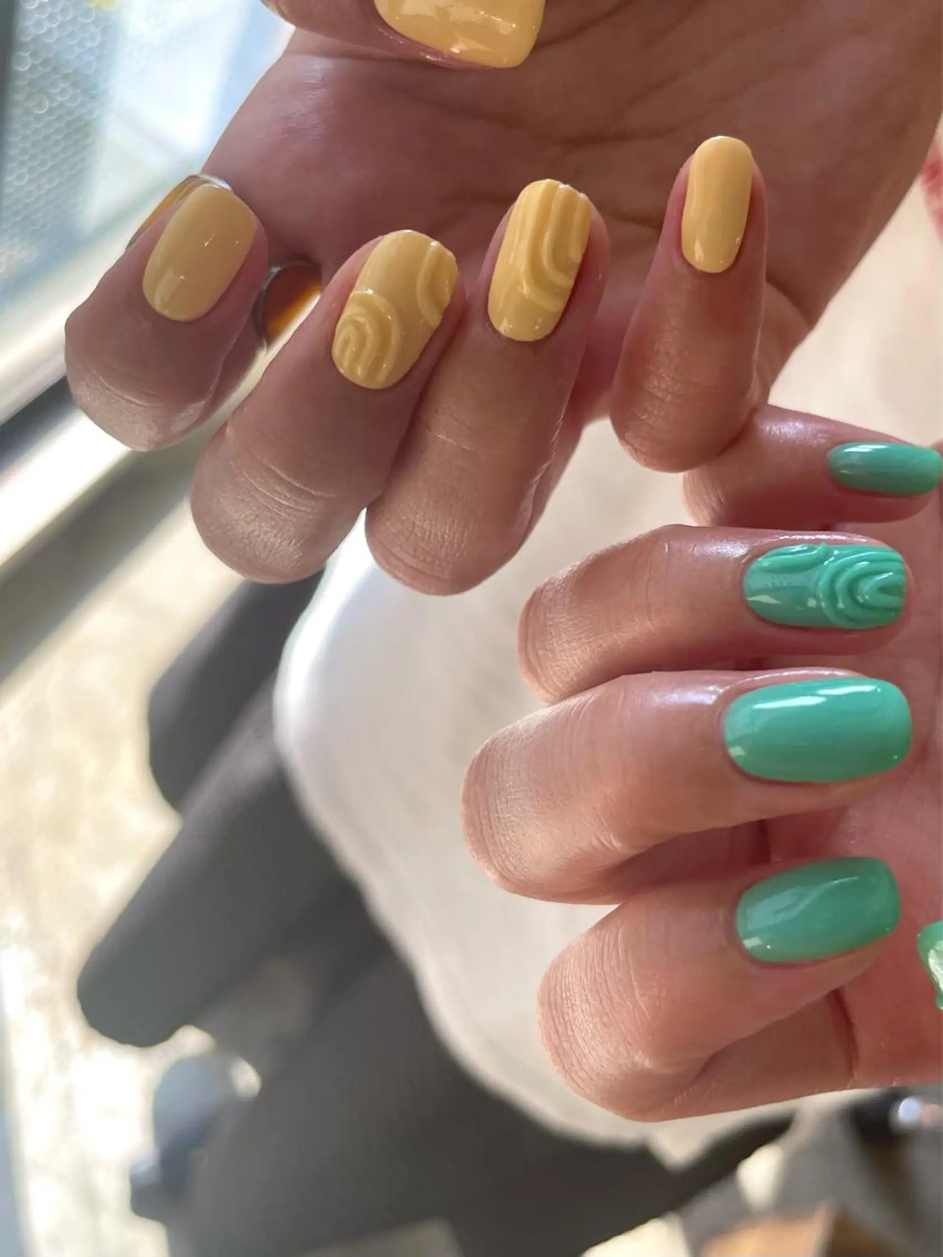 ショート ネイル ハンドネイル lowaly所属・NAKAMURA HARUKAのネイルデザイン