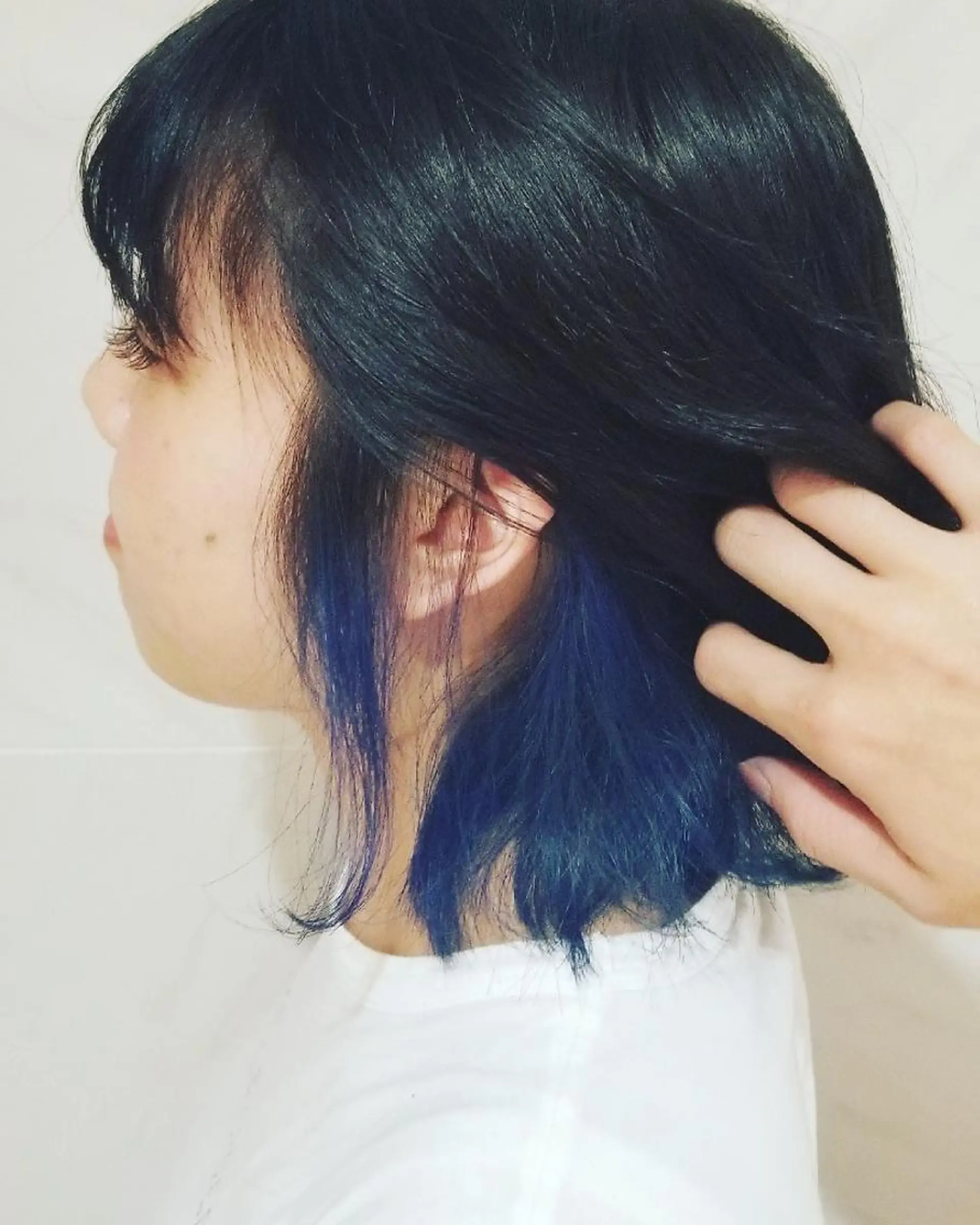 ミディアム カラー インナーカラー 🔴赤み消し/ 艶カラー落合　優🔴のヘアスタイル