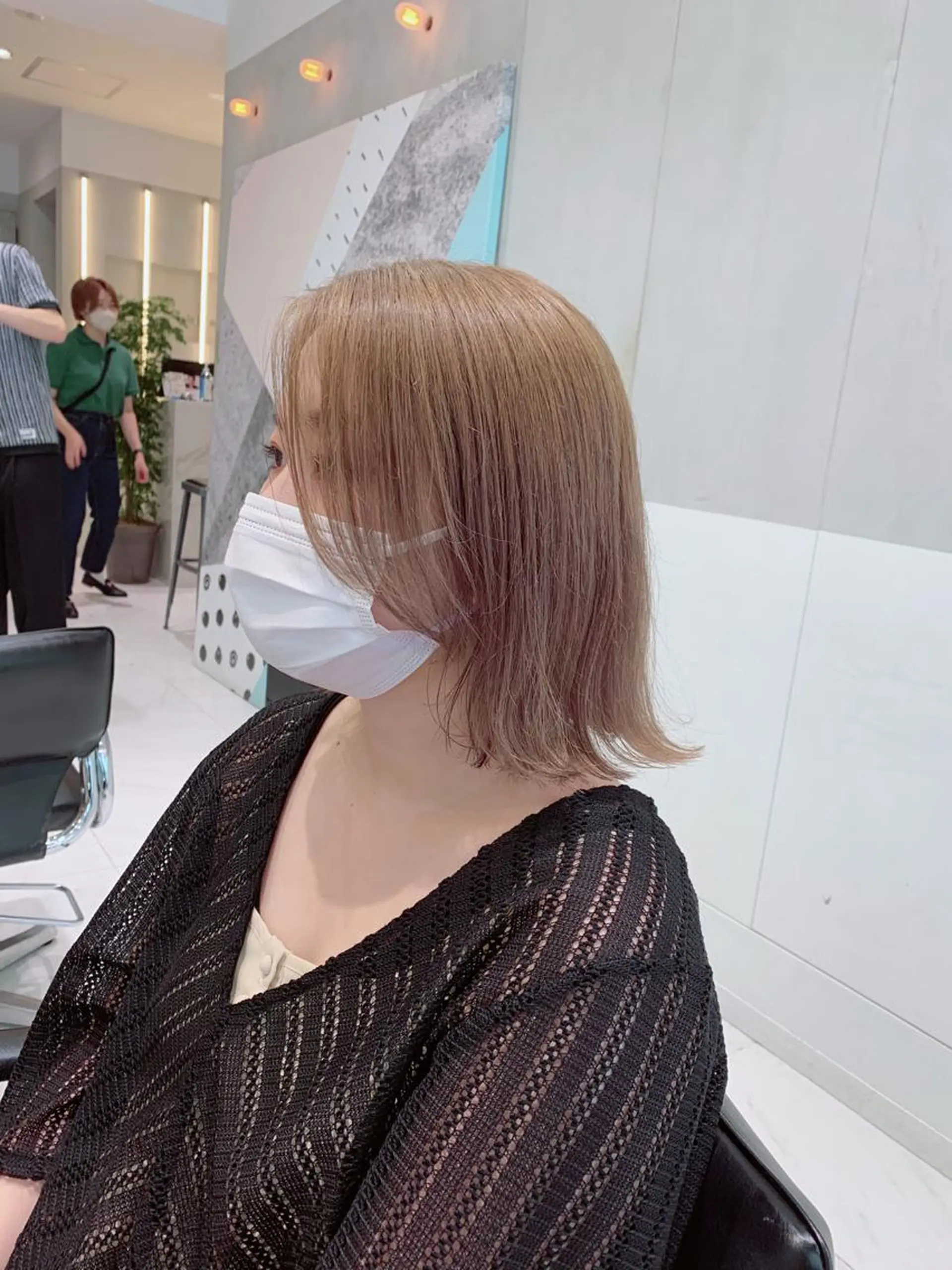 ミディアム ヘアカラー トリートメント ヘッドスパ ヘアセット 透明感ブリーチ カラー✨有坂映哉のヘアスタイル