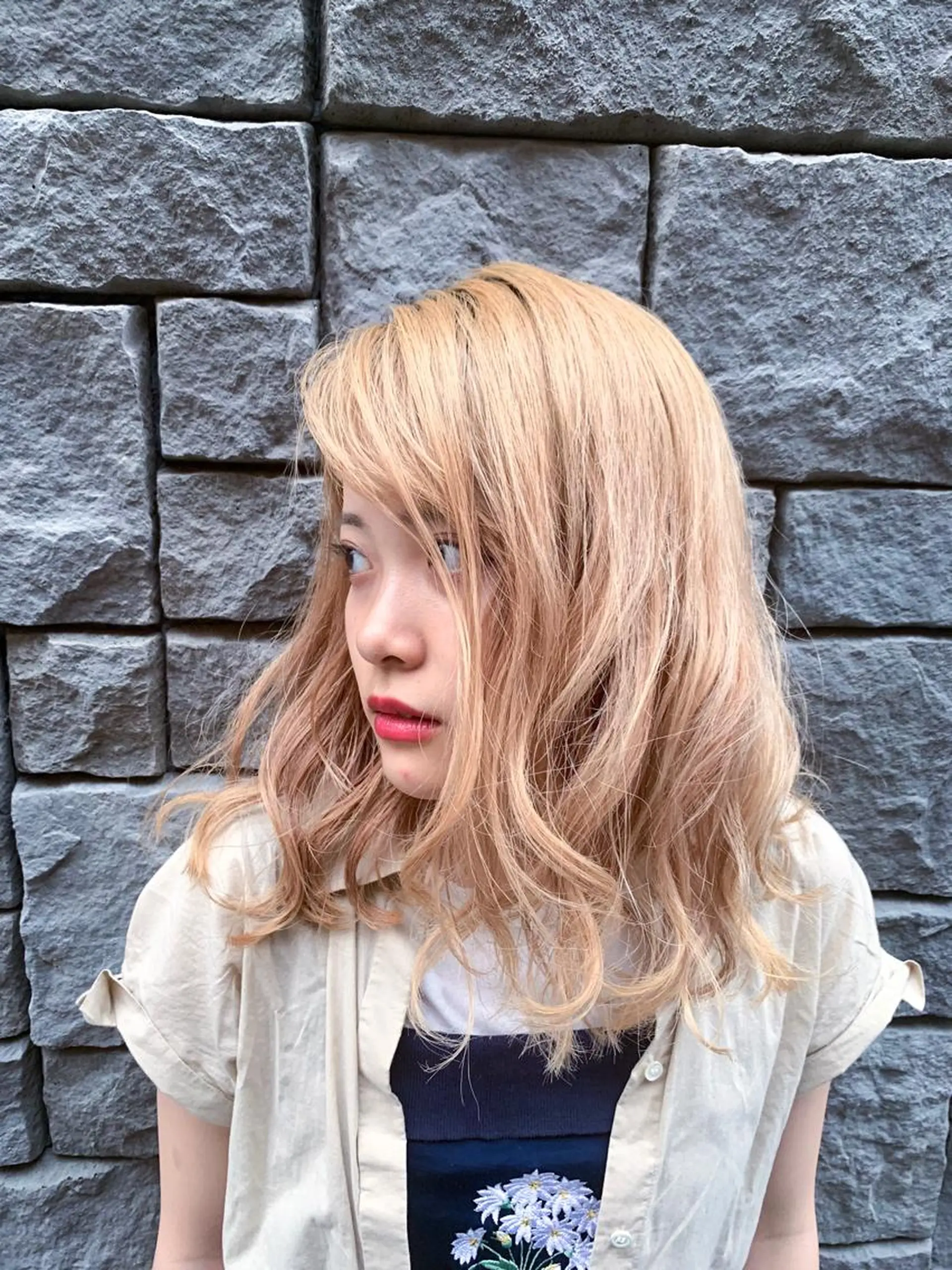 セミロング カラー ヘアアレンジ ヘアカラー トリートメント ヘアセット 金子 廉のヘアスタイル