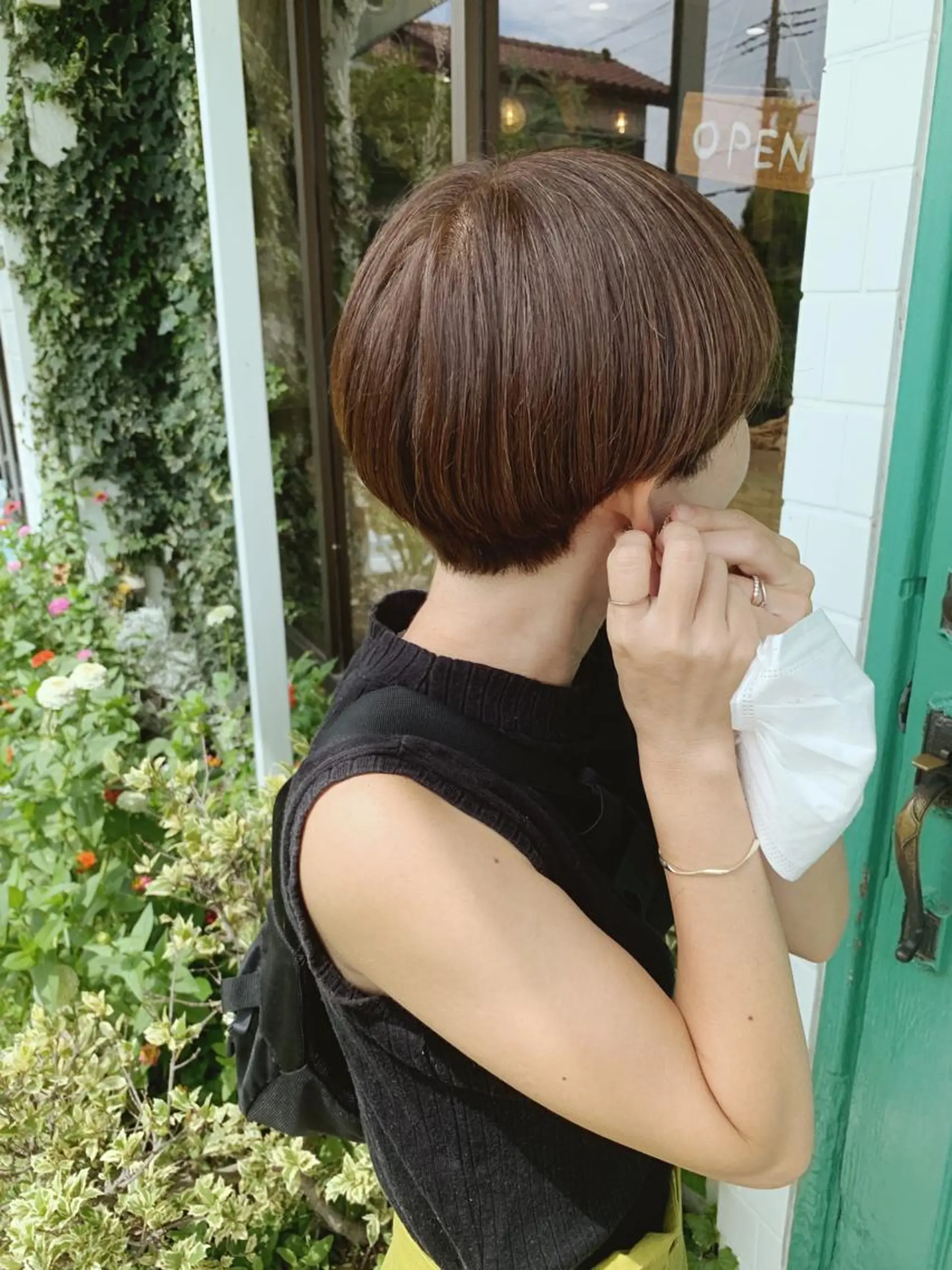 ショート ハイライト カット ヘアカラー 佐藤 美咲のヘアスタイル