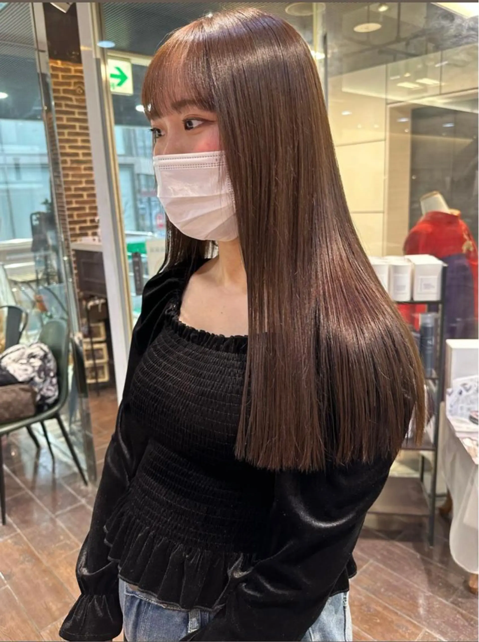 ミディアム カラー ブリーチ ケアブリーチ 透明感カラー デザインカラー ダブルカラー ヘアカラー ハイトーン/マツエク AYAKA🌙のヘアスタイル