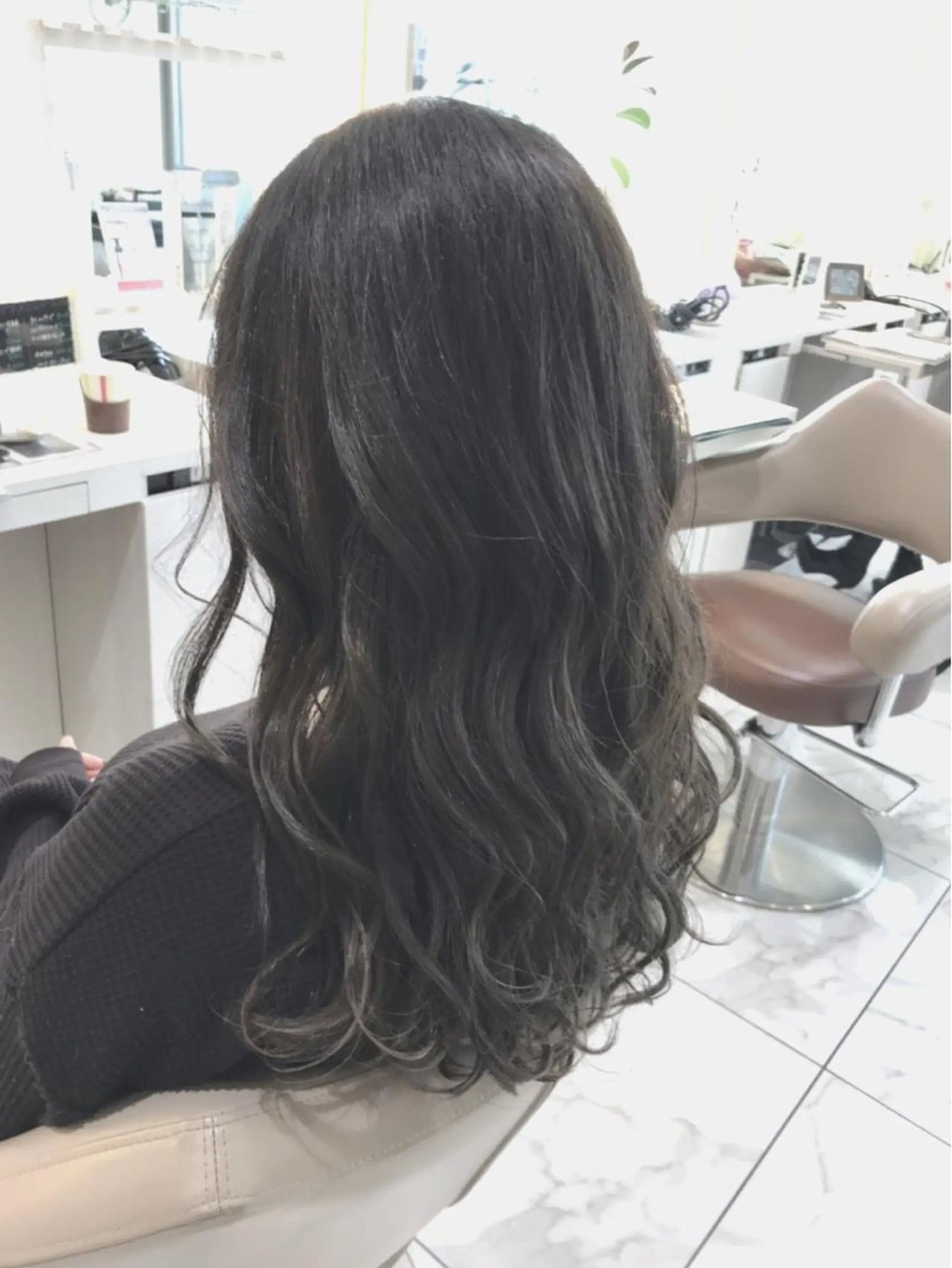 セミロング カラー 透明感カラー グレージュ ハイライトカラー ハイライト カット ヘアカラー 山崎俊輔/髪質改善 /バレイヤージュのヘアスタイル