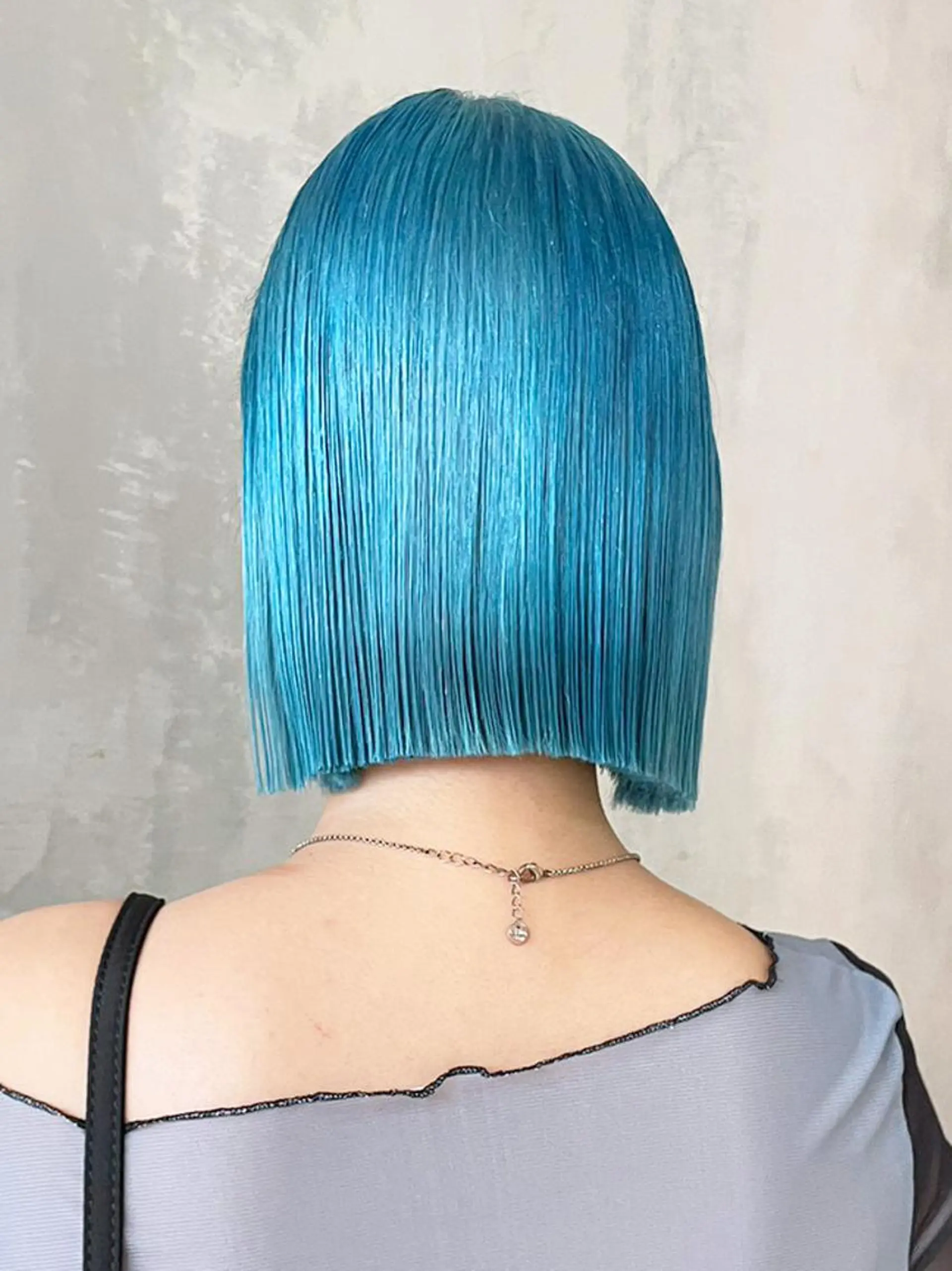 カラー ミディアム アクアカラー ブルーカラー ボブ カット ヘアカラー トリートメント ITbyALBUM 藤沢店のヘアスタイル