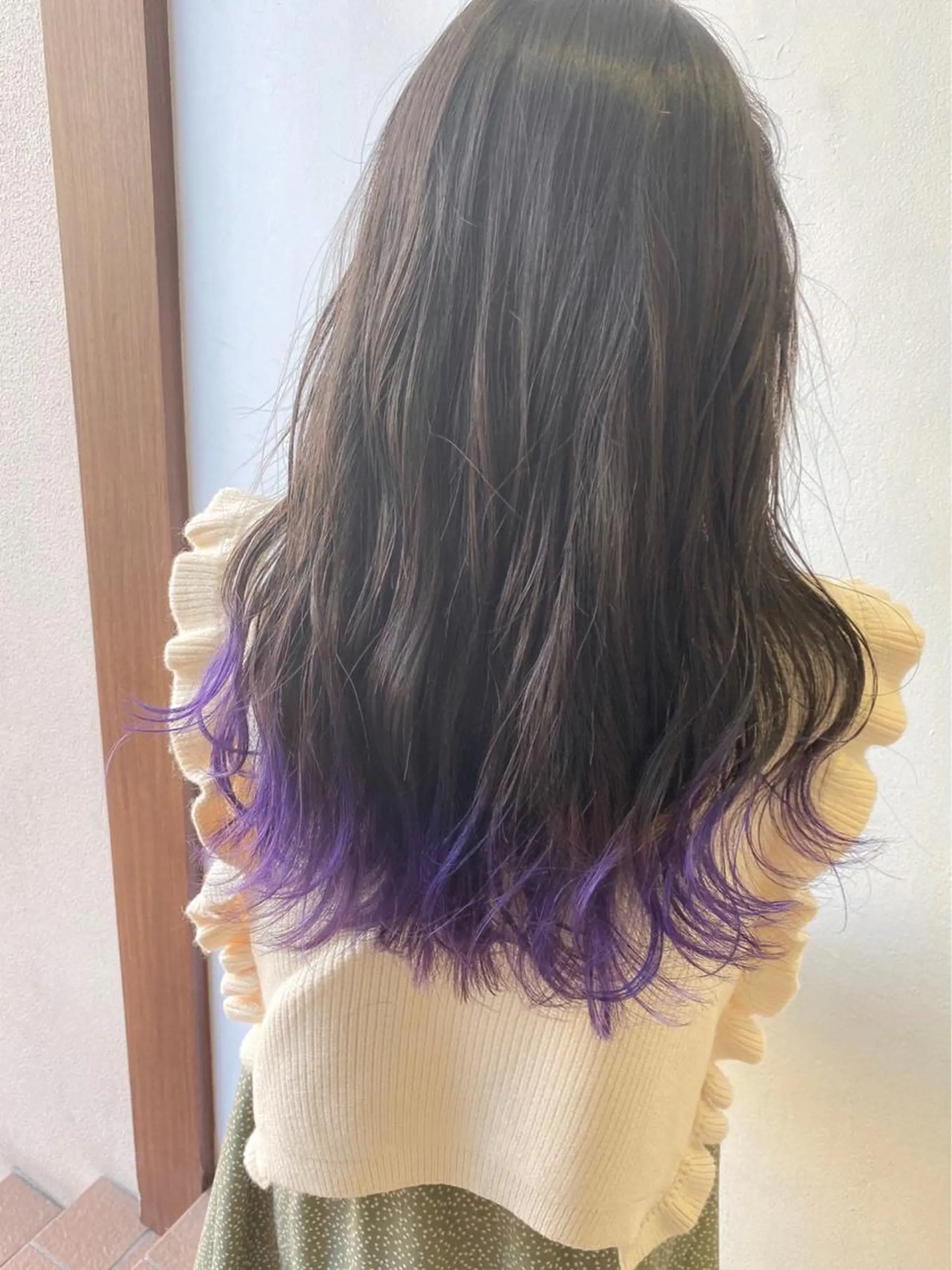 ロング カラー ヘアアレンジ グラデーションカラー パープルカラー 川田流輝 艶髪カラー/髪質改善のヘアスタイル