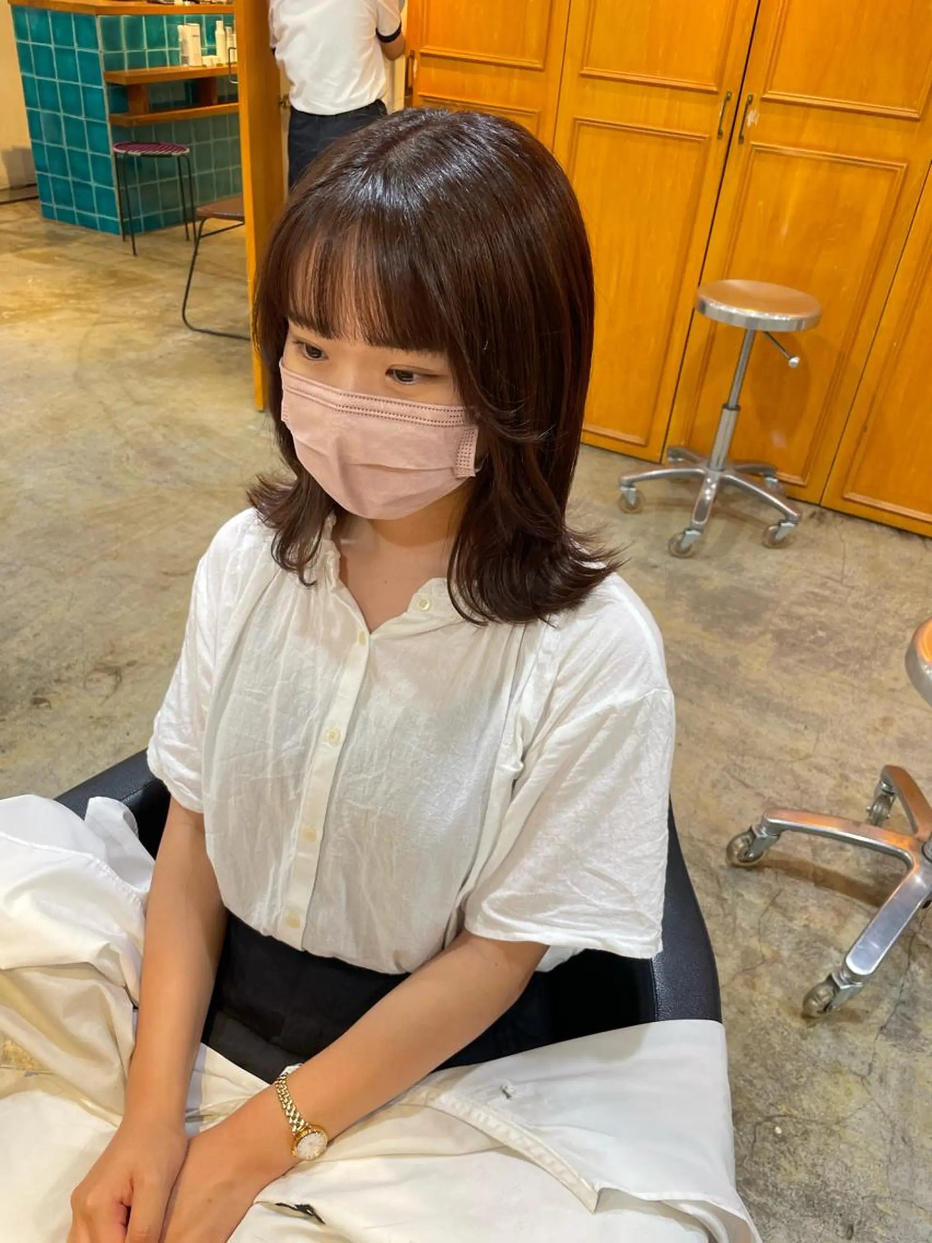 ミディアム カラー ブラウンカラー カット ヘアカラー トリートメント MIOベージュカラー 柔らかいカラーのヘアスタイル