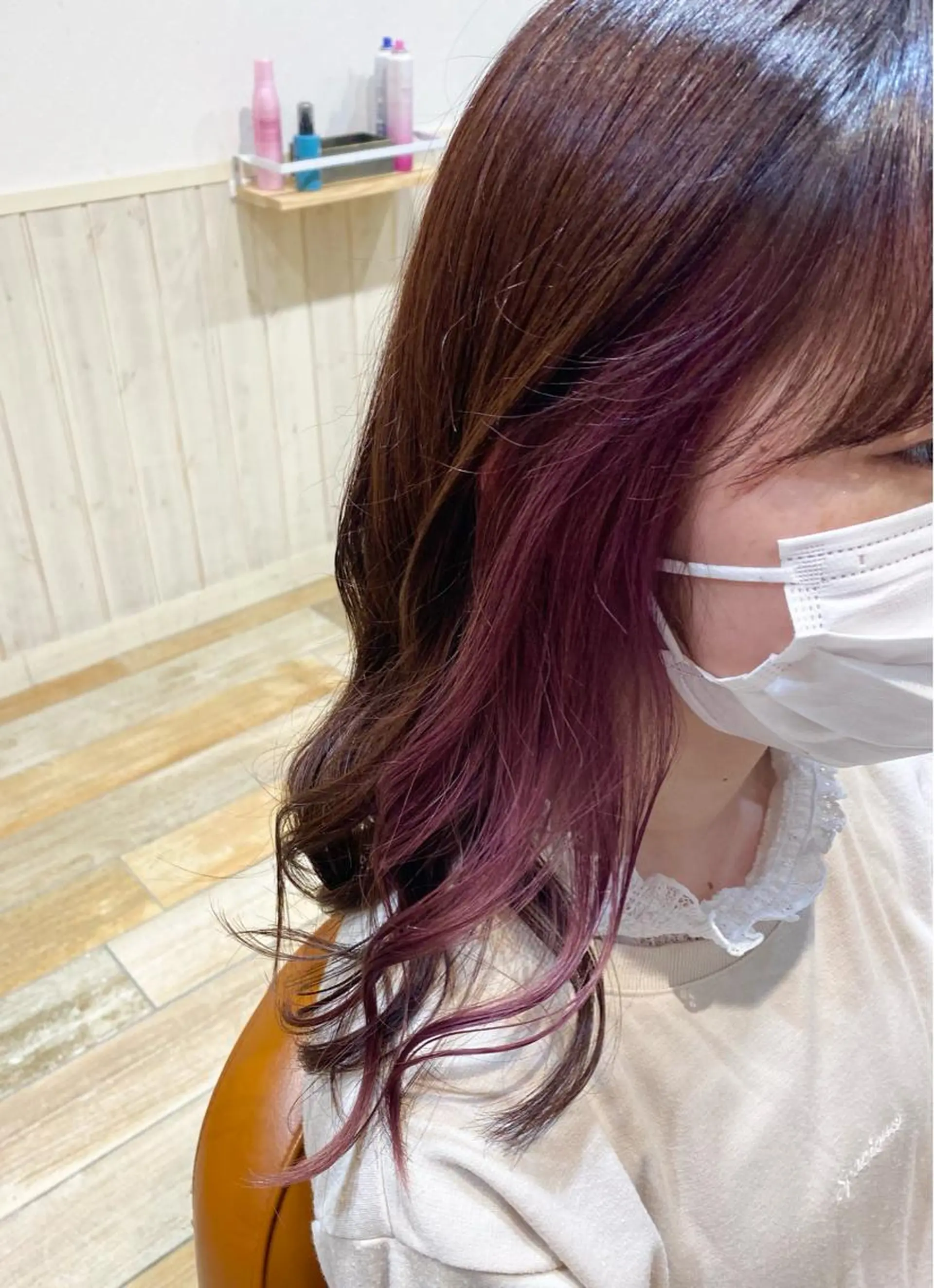 セミロング カラー ヘアカラー 宮内 真乃のヘアスタイル