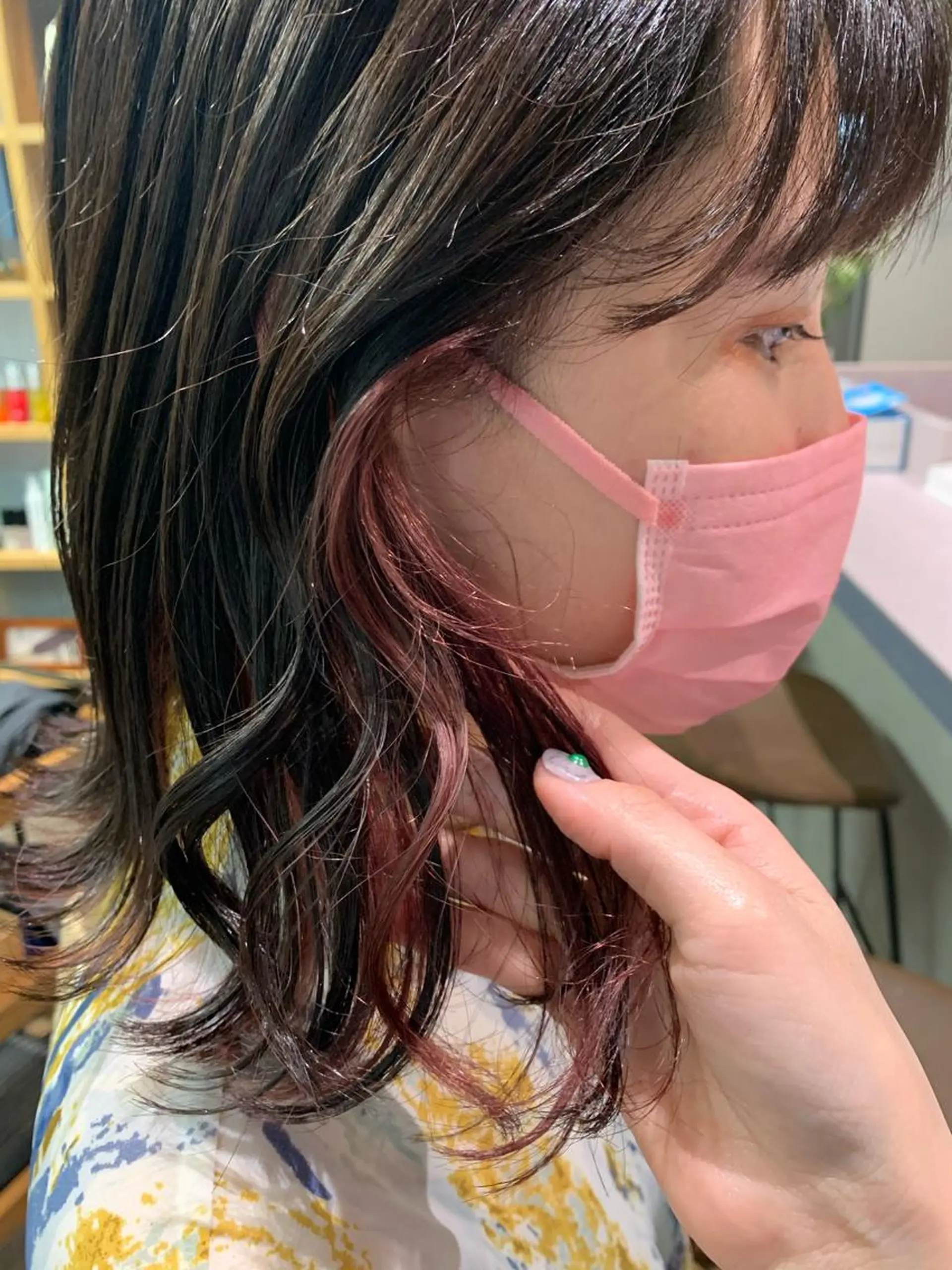 ミディアム カラー ヘアアレンジ サナ🌱 切りっぱなしボブのヘアスタイル