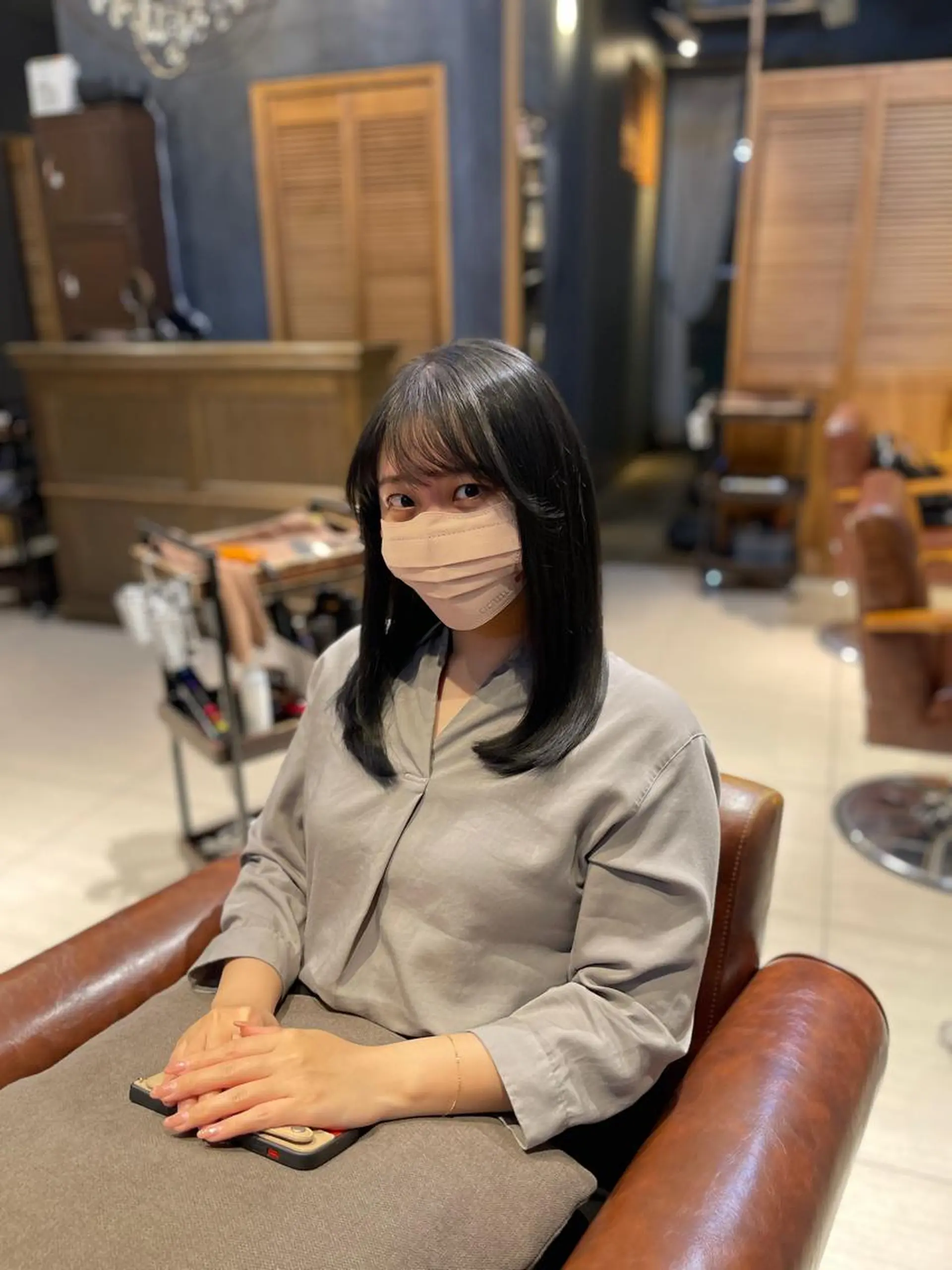 セミロング ピンクブラウン くびれヘア 髪質改善 韓国風ヘア 縮毛矯正 カット ヘアカラー トリートメント 艶カラー/艶髪矯正 LOANA鈴木のヘアスタイル