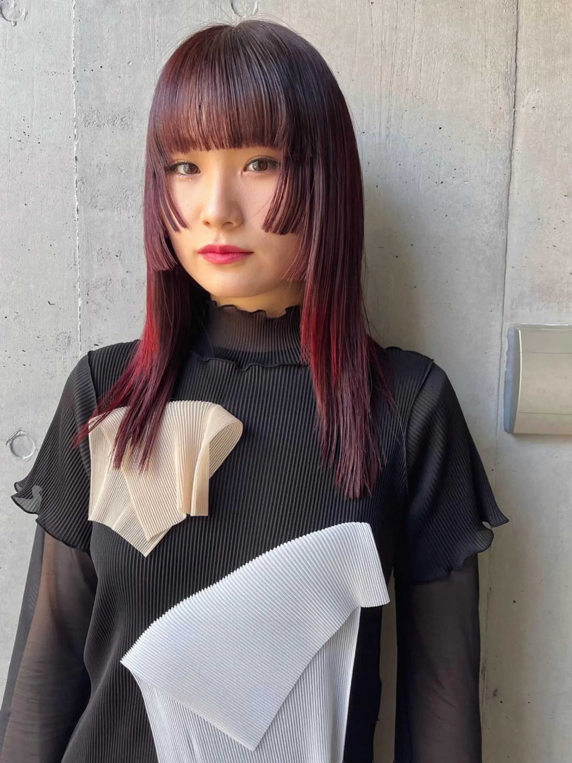 セミロング アッシュ ミルクティーブラウン ピンクブラウン レイヤーカット カット ヘアカラー ハイトーンNo.1✨ パーマ✨イマイタツヤのヘアスタイル