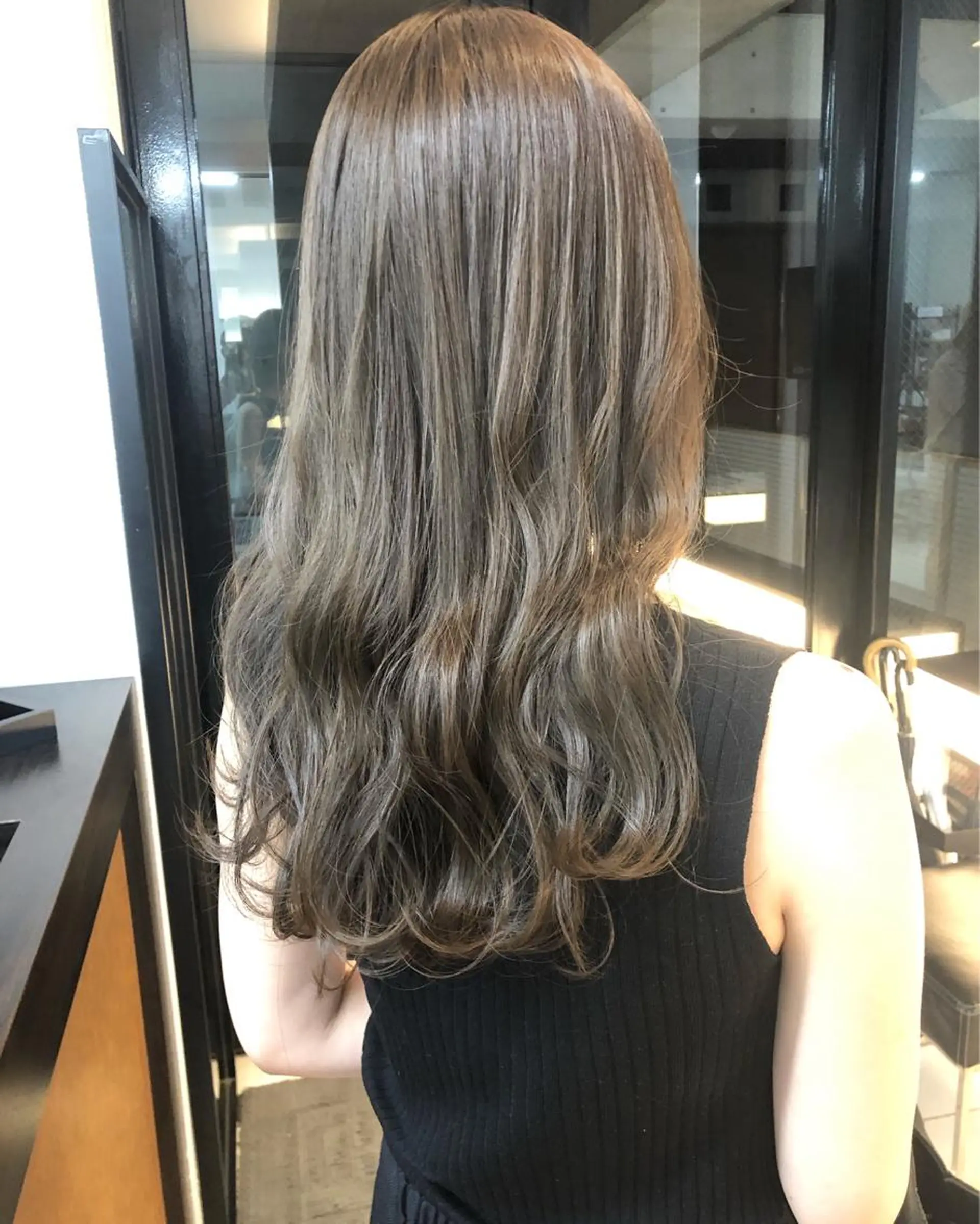 ロング ヘアカラー トリートメント 八谷 将平のヘアスタイル